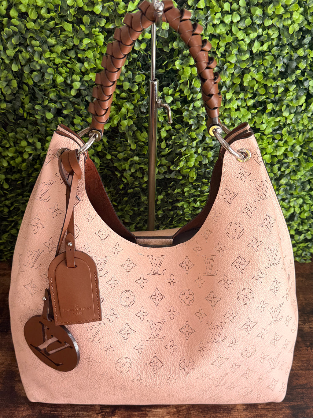 Louis Vuitton Caramel Mahina Pink