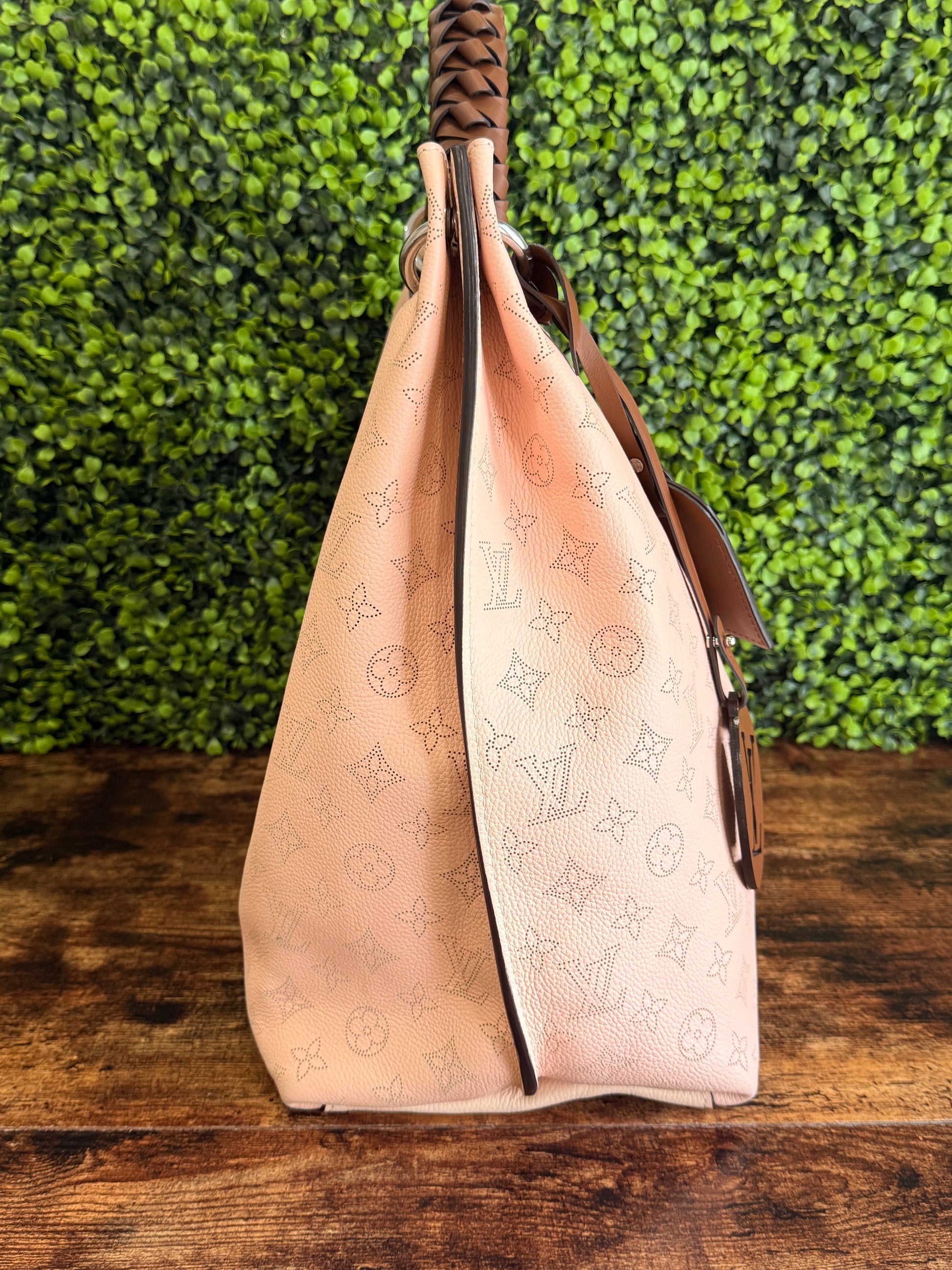 Louis Vuitton Caramel Mahina Pink