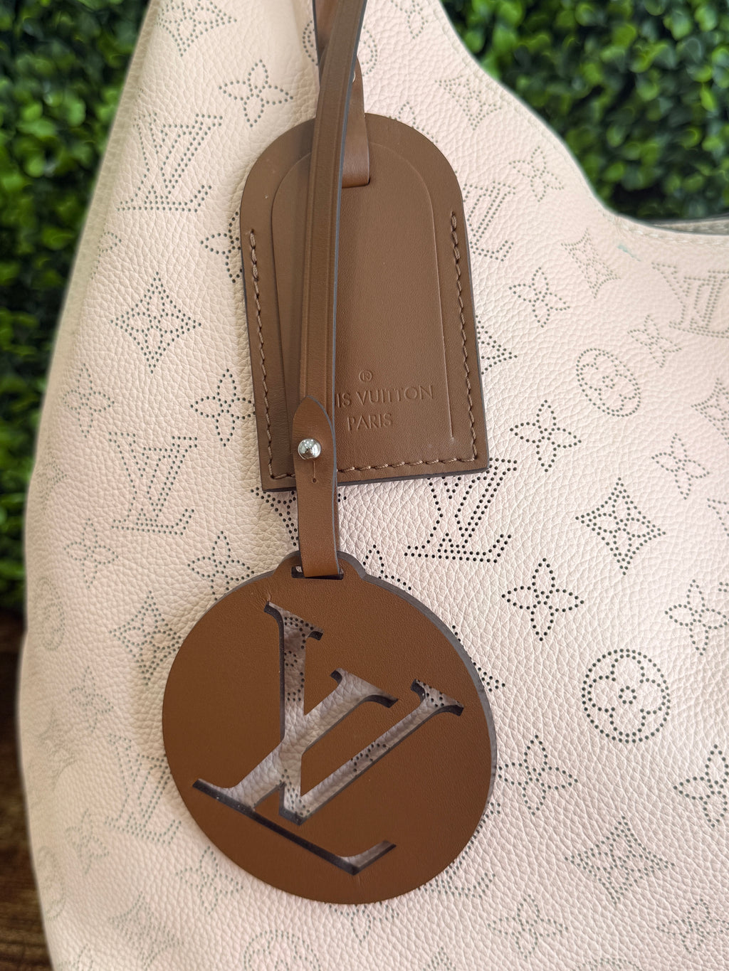 Louis Vuitton Caramel Mahina Pink