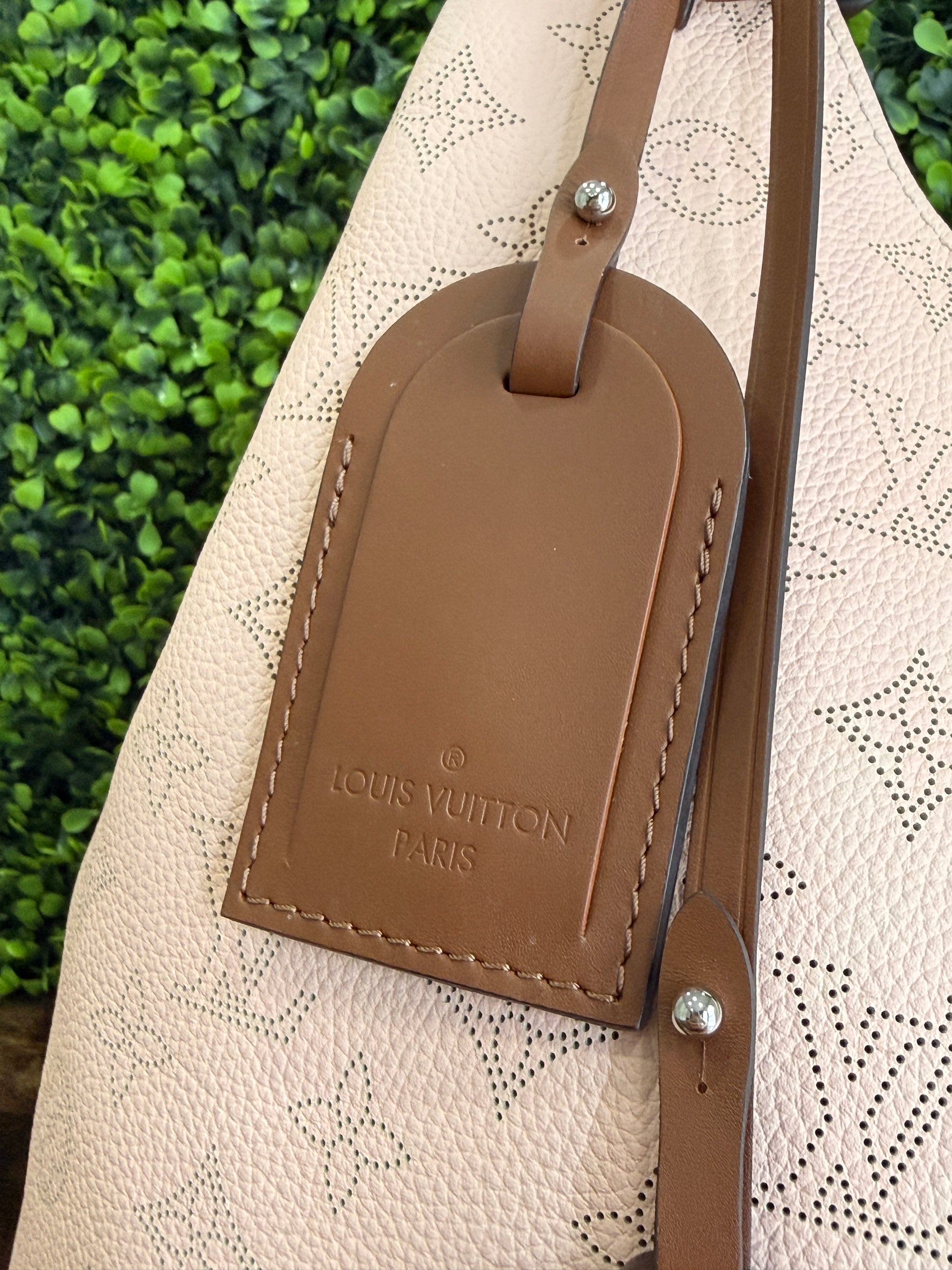Louis Vuitton Caramel Mahina Pink