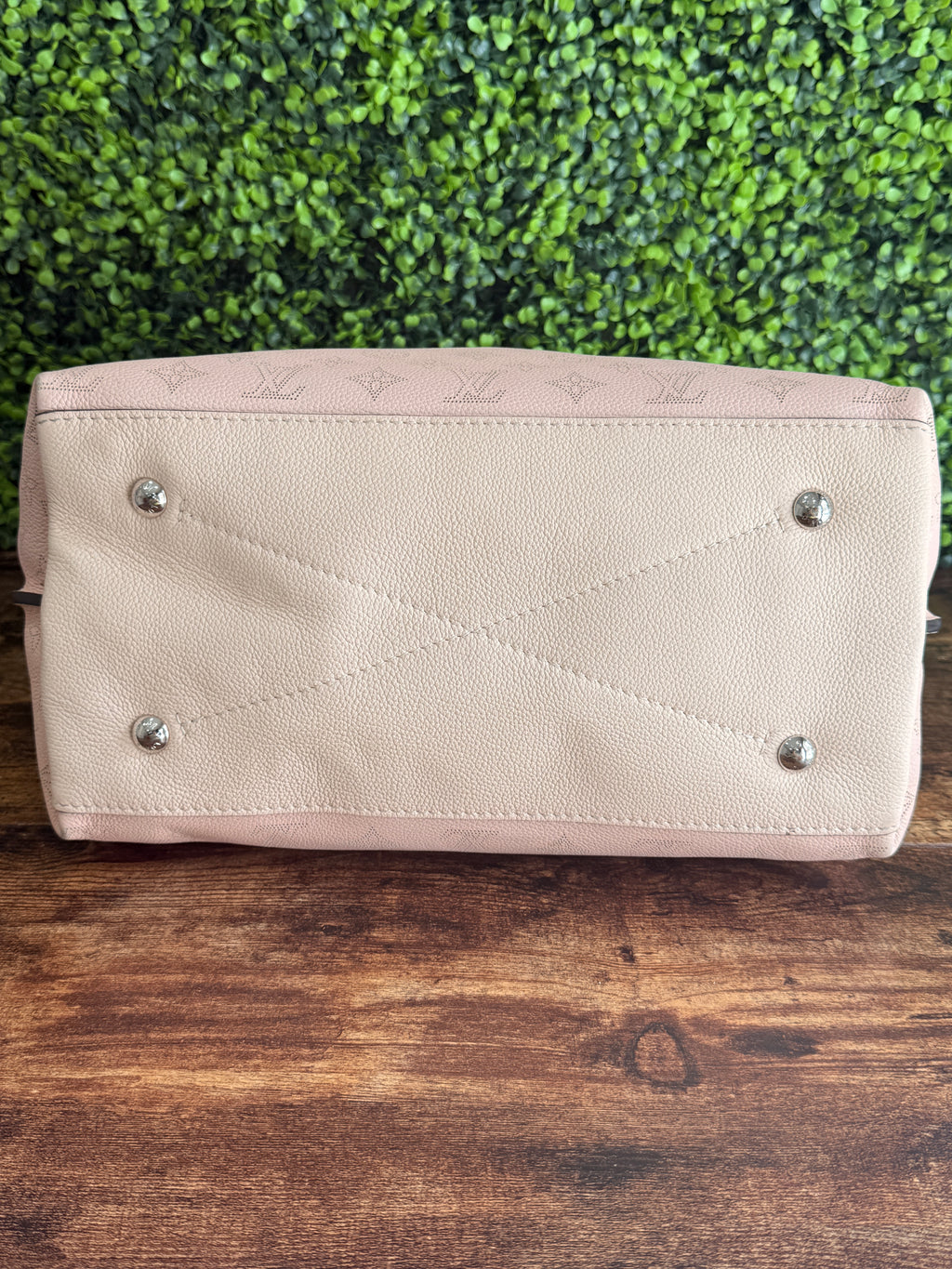Louis Vuitton Caramel Mahina Pink
