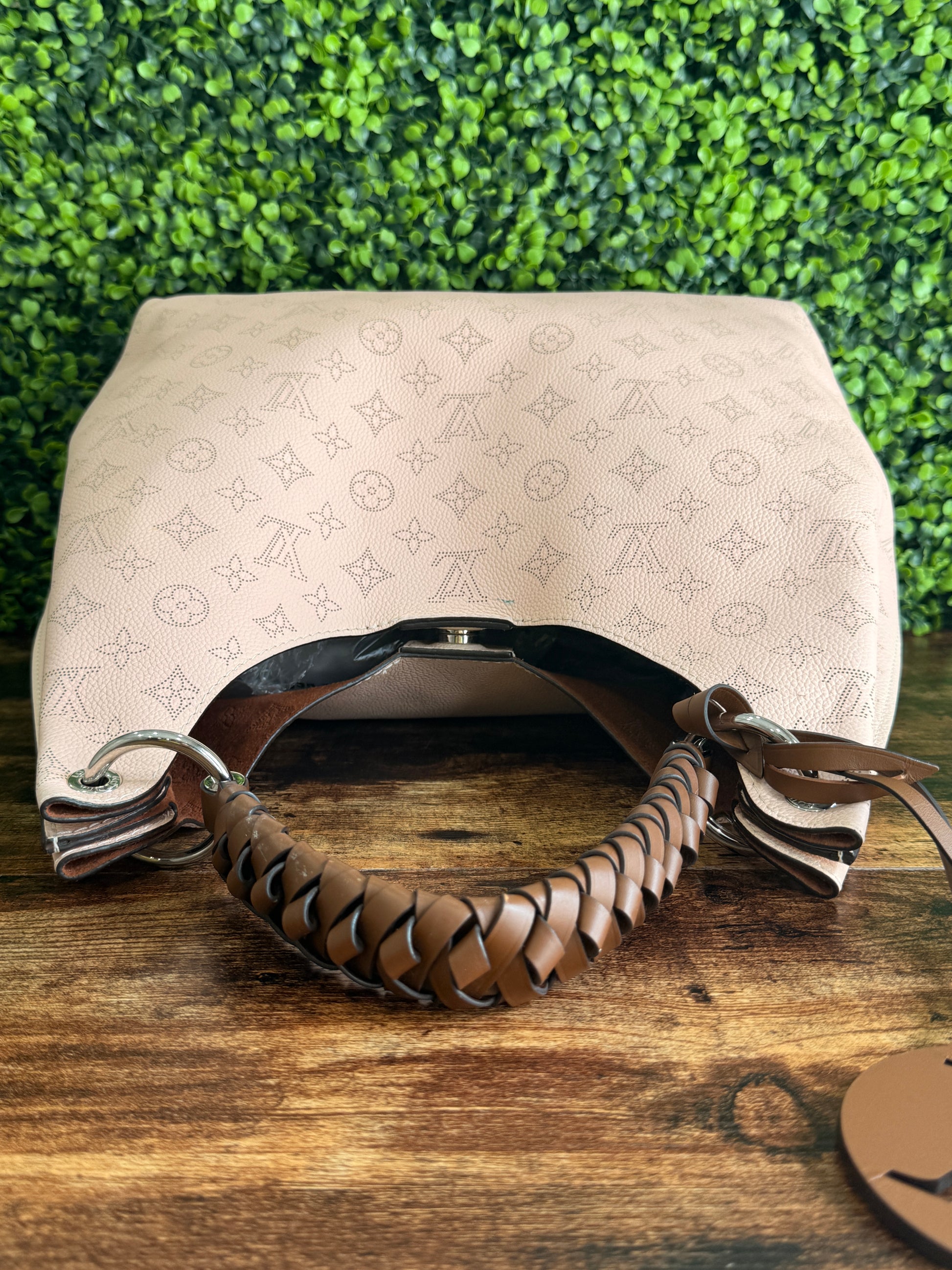 Louis Vuitton Caramel Mahina Pink