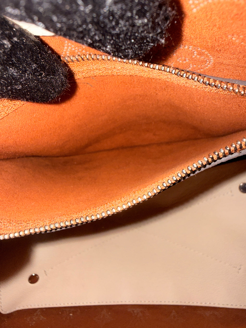Louis Vuitton Caramel Mahina Pink