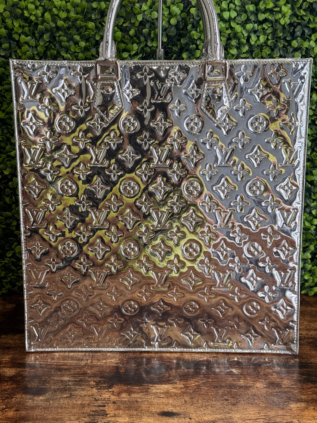 Louis Vuitton Sac Plat Vernis Mirror Silver