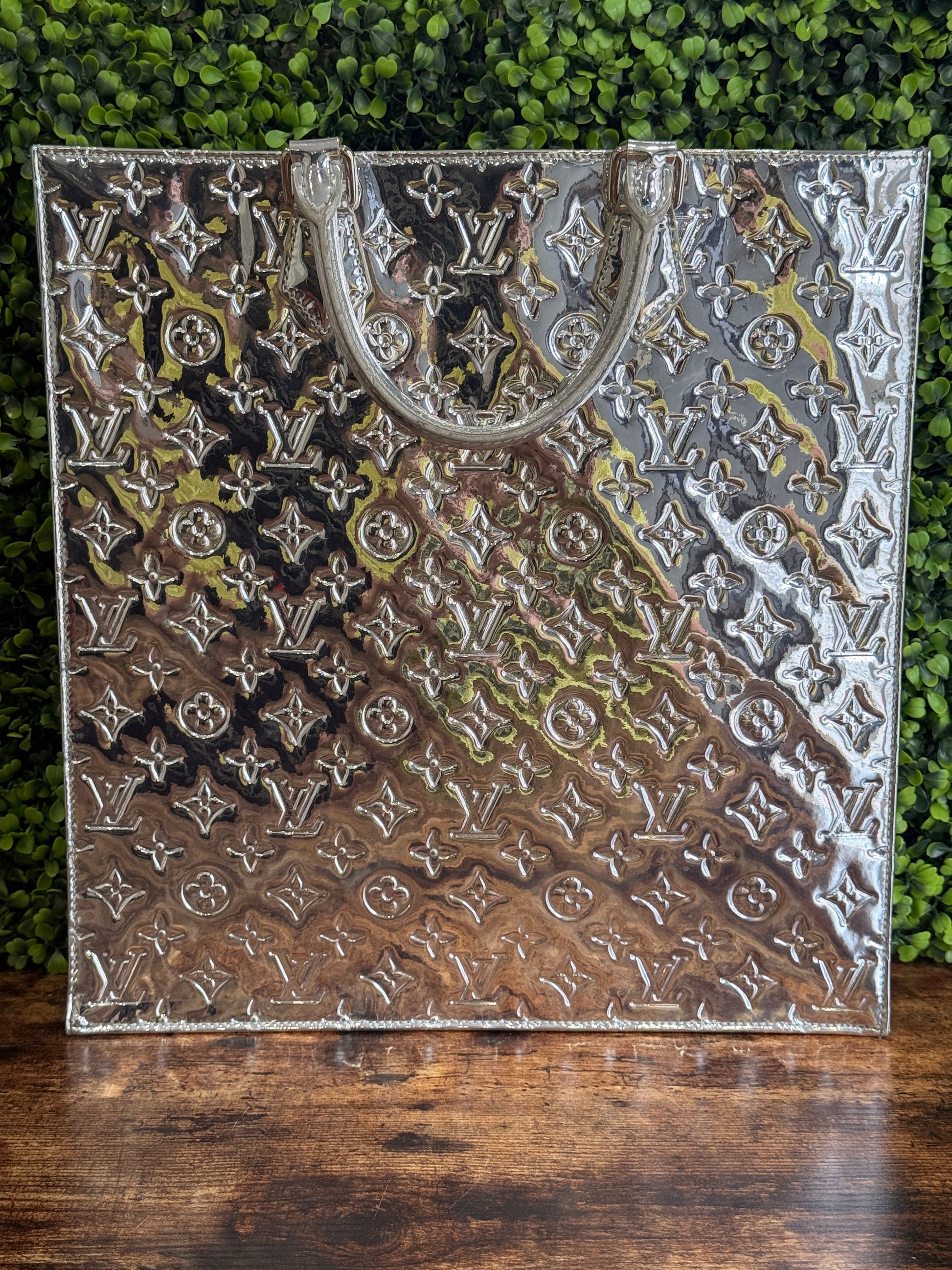 Louis Vuitton Sac Plat Vernis Mirror Silver