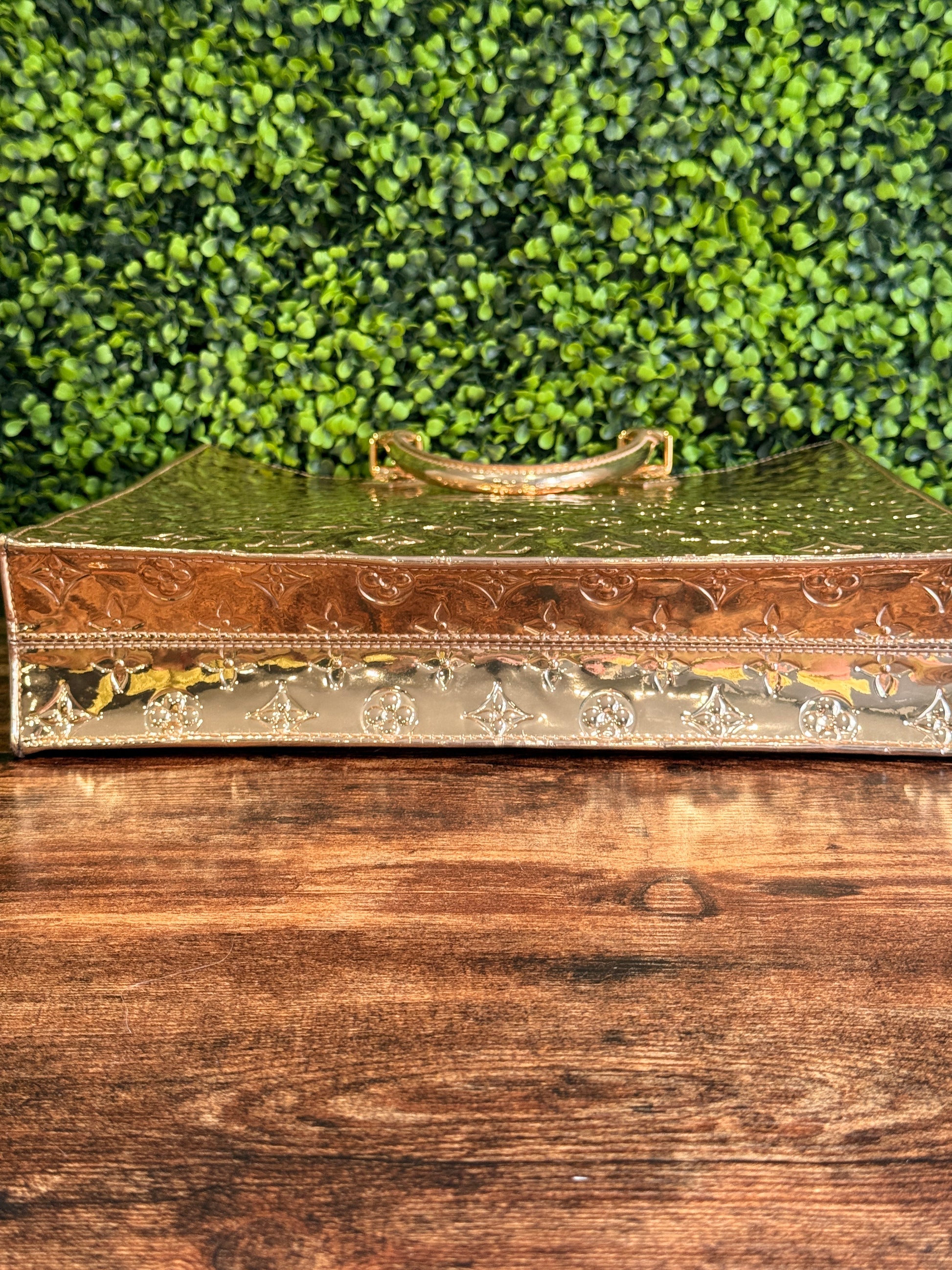 Louis Vuitton Sac Plat Vernis Mirror Gold