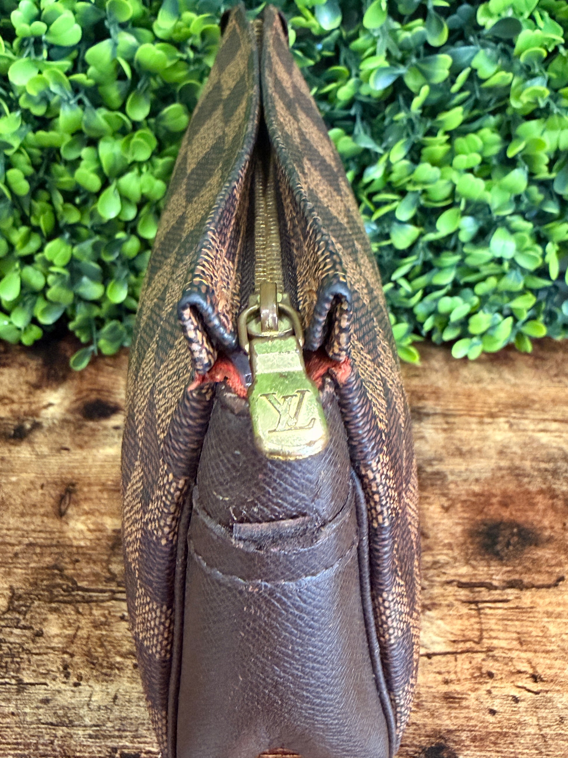 Louis Vuitton Trousse Pochette Damier Ebene