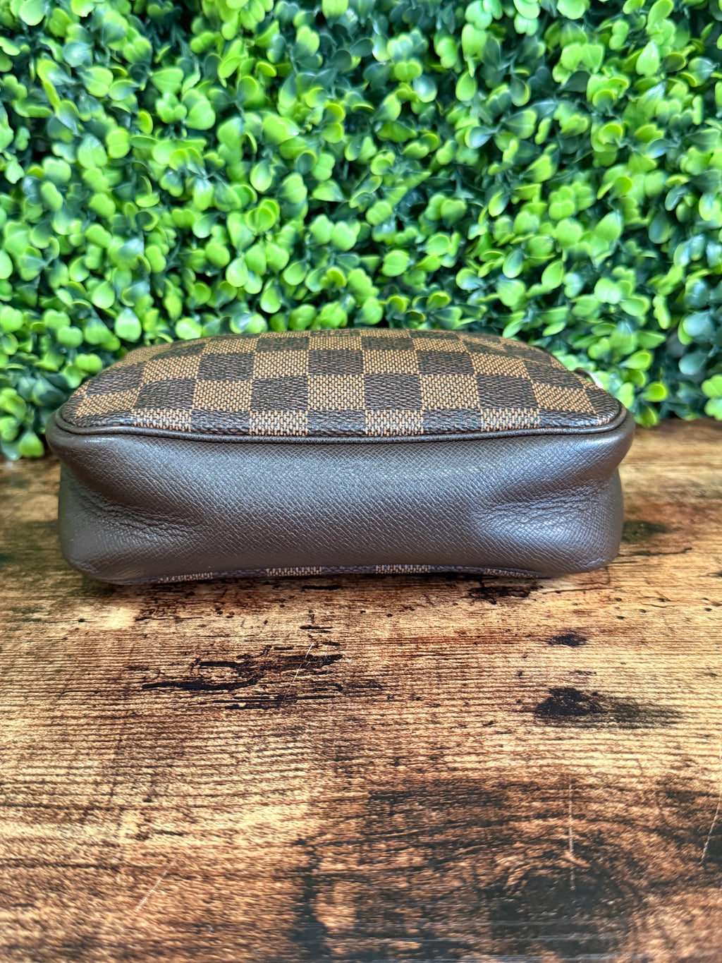Louis Vuitton Trousse Pochette Damier Ebene