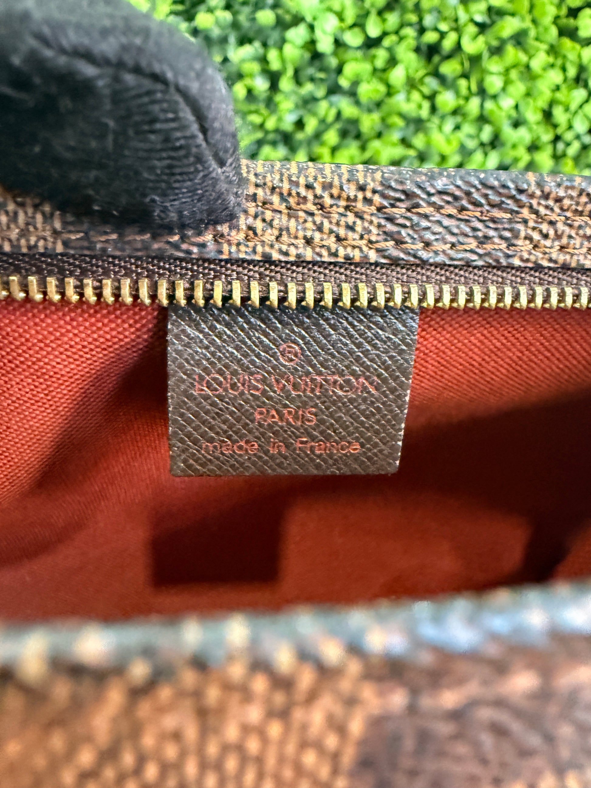 Louis Vuitton Trousse Pochette Damier Ebene