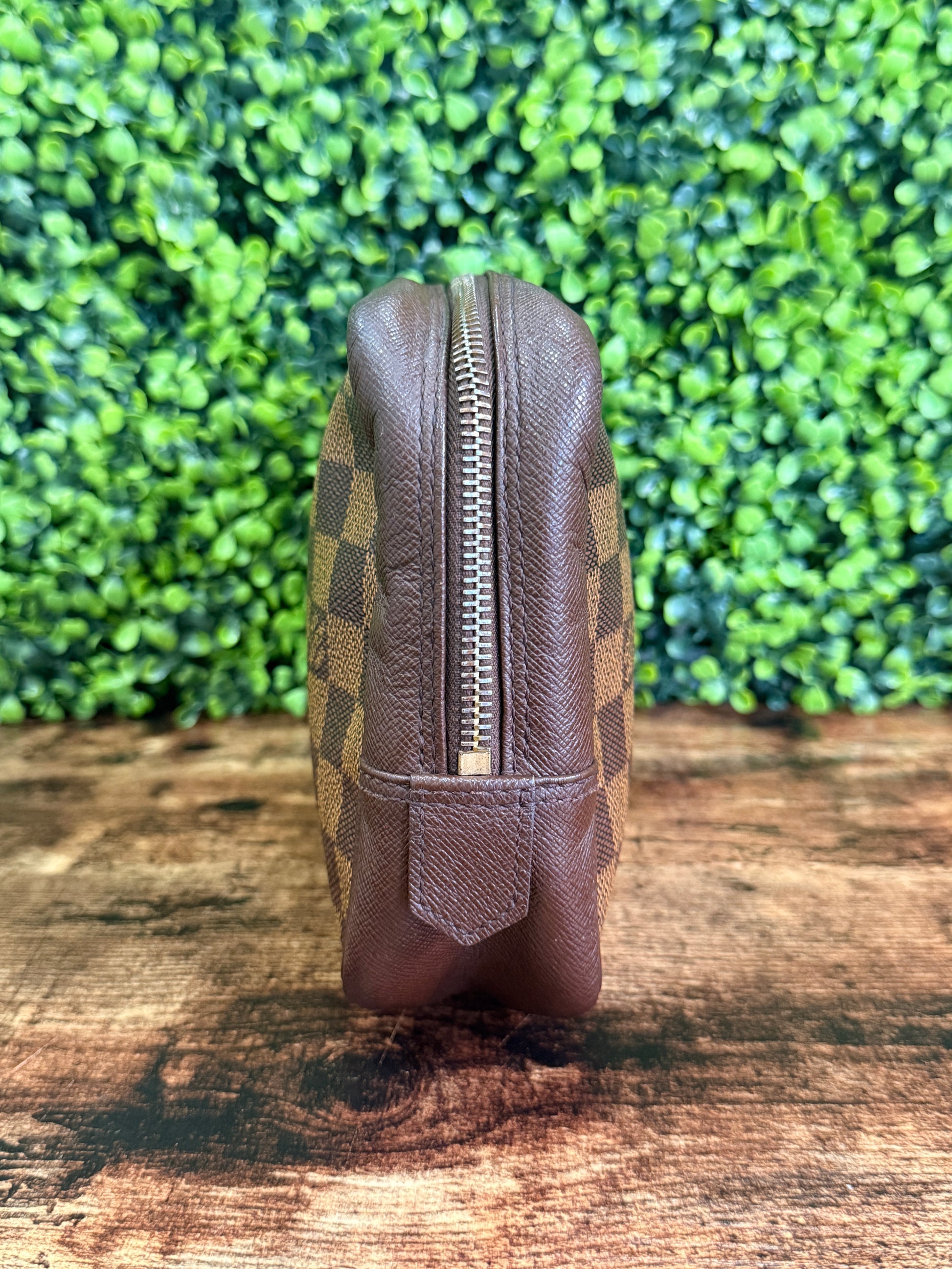 Louis Vuitton Trousse Toilette Damier Ebene