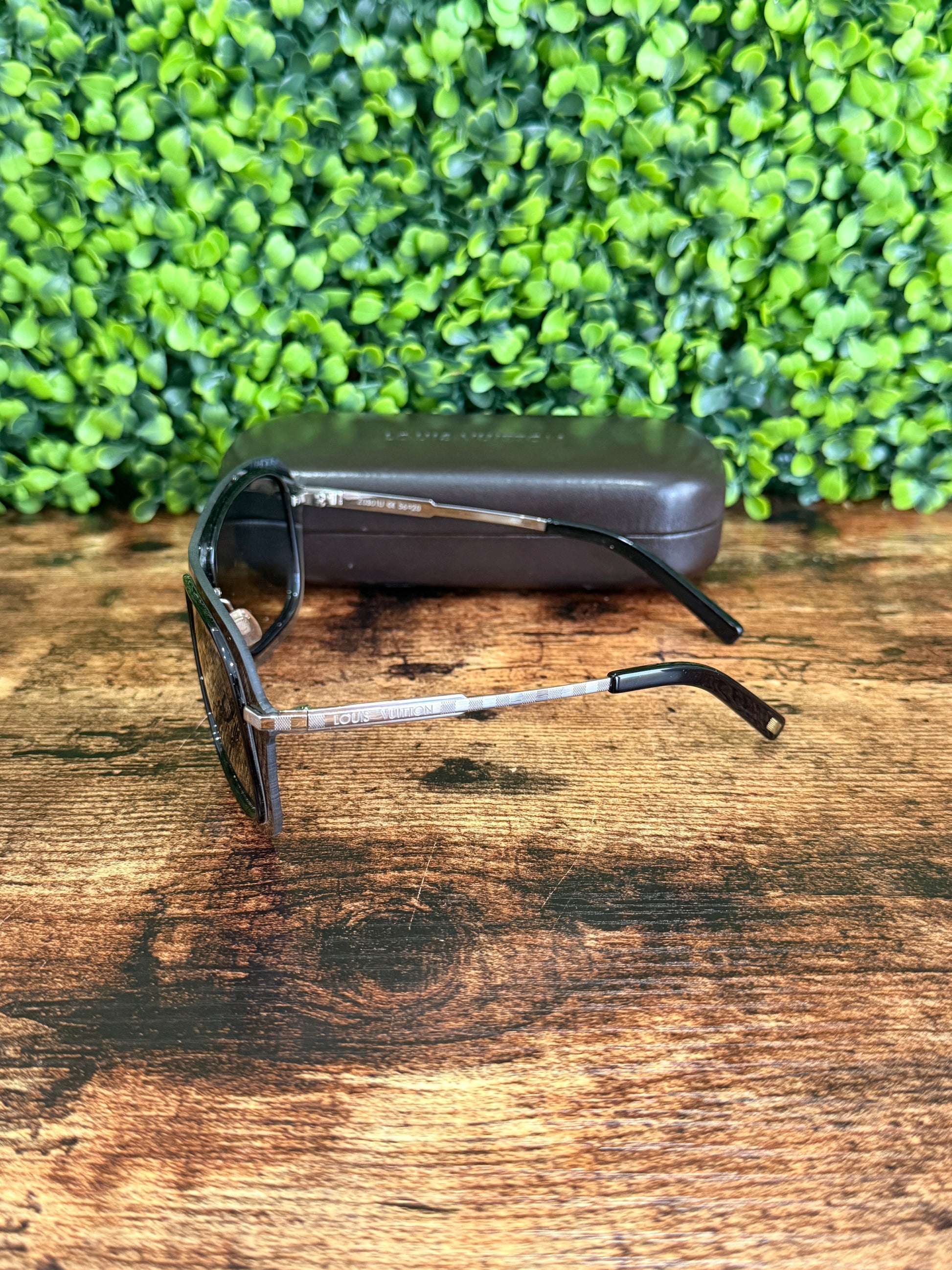 Louis Vuitton Gray Impulsion Sunglasses 56*20
