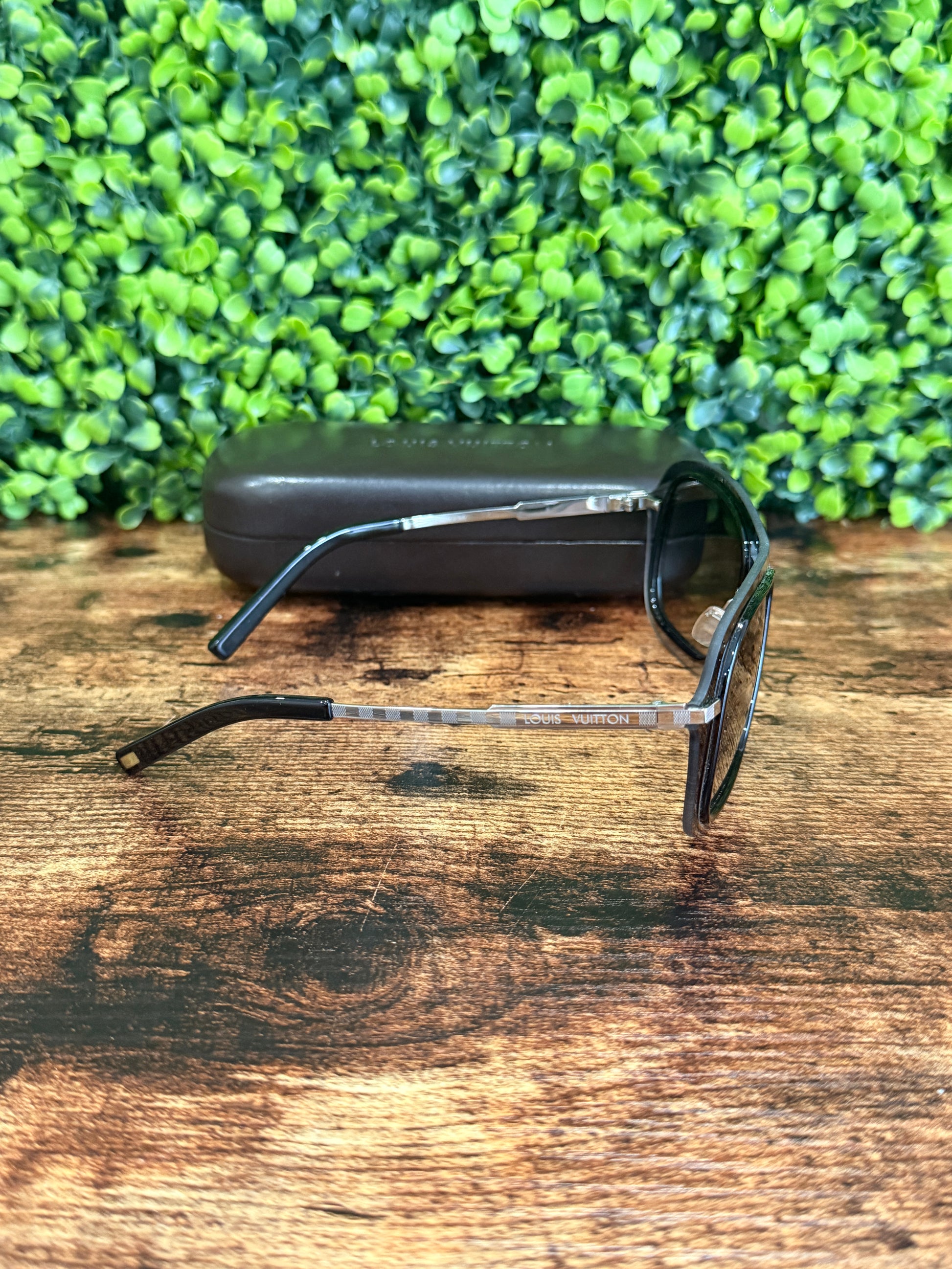 Louis Vuitton Gray Impulsion Sunglasses 56*20