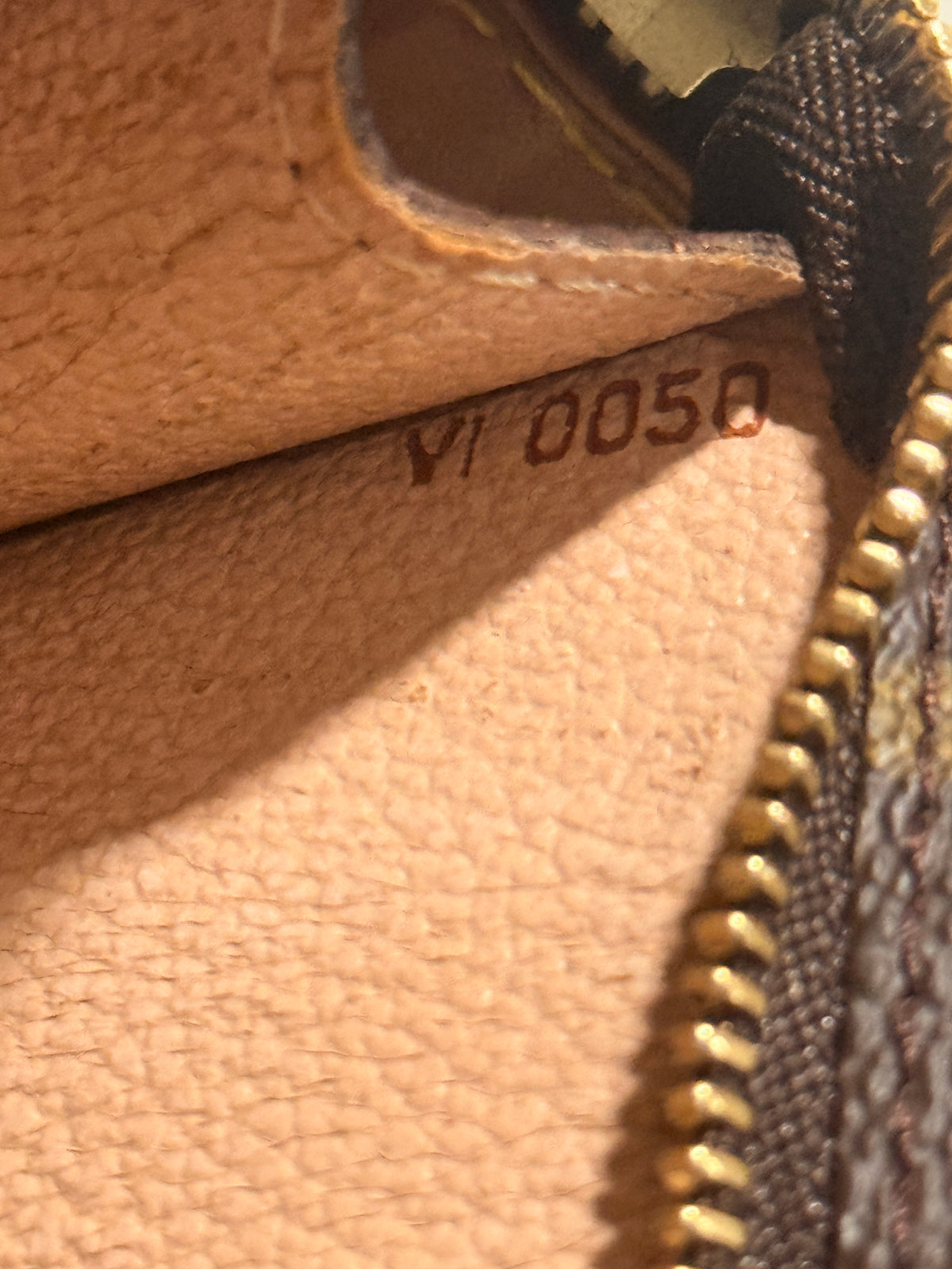 Louis Vuitton Pouch Monogram