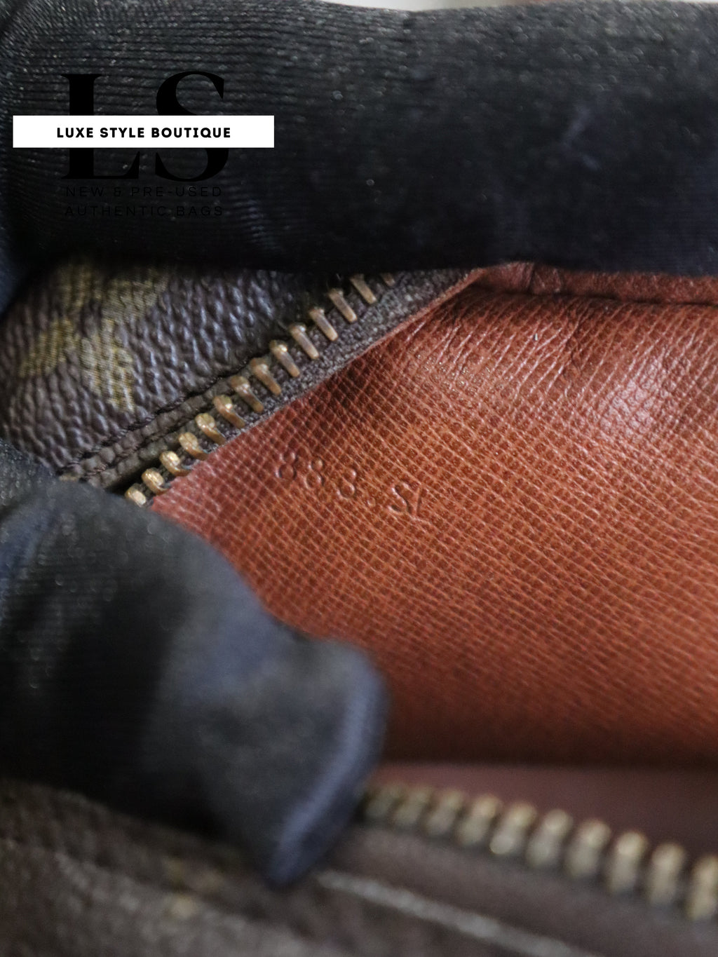 Louis Vuitton Trocadero 27 Monogram