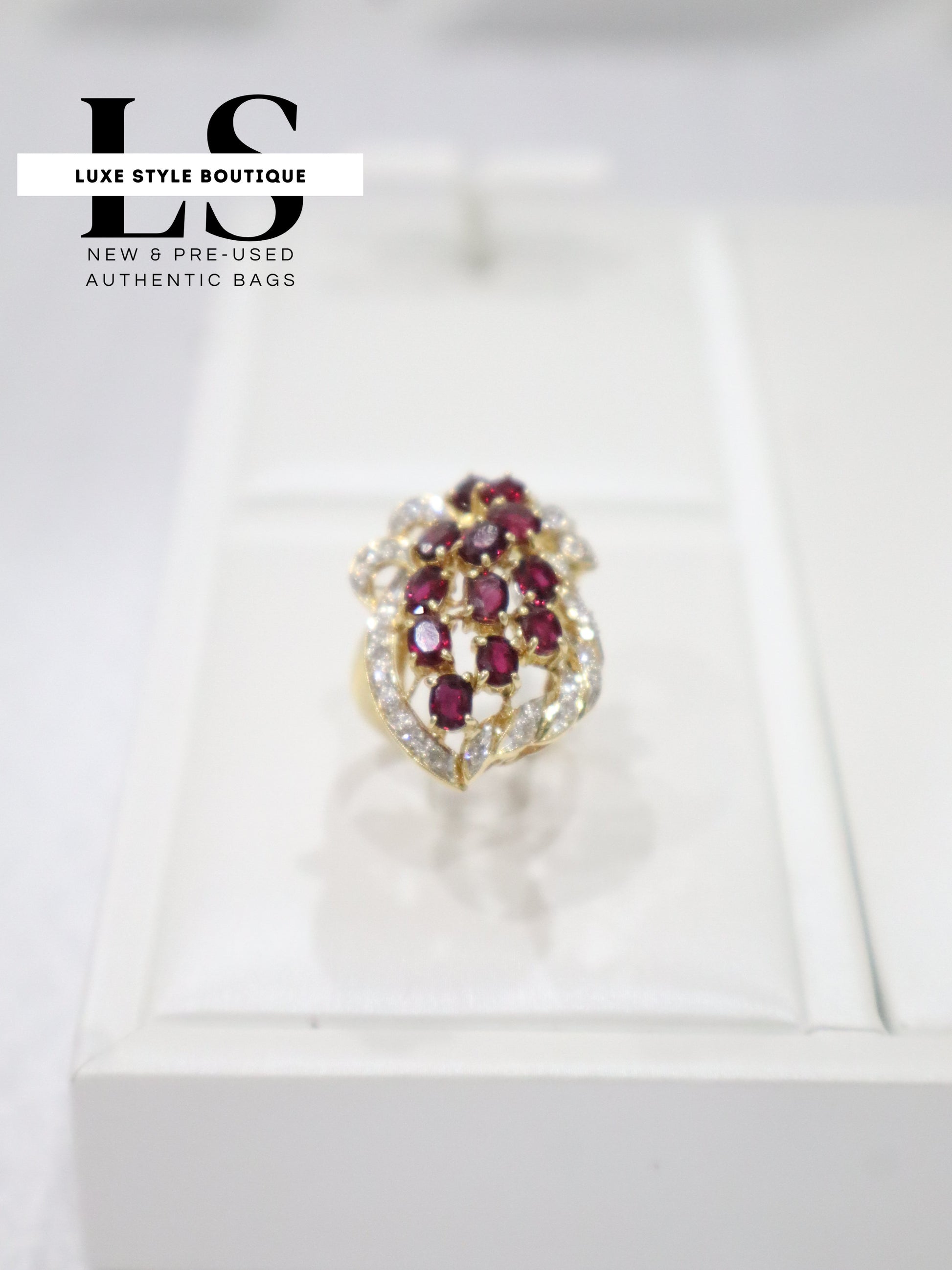 Ring Gold 18K Natural Diamonds & Rubies Size 7.5