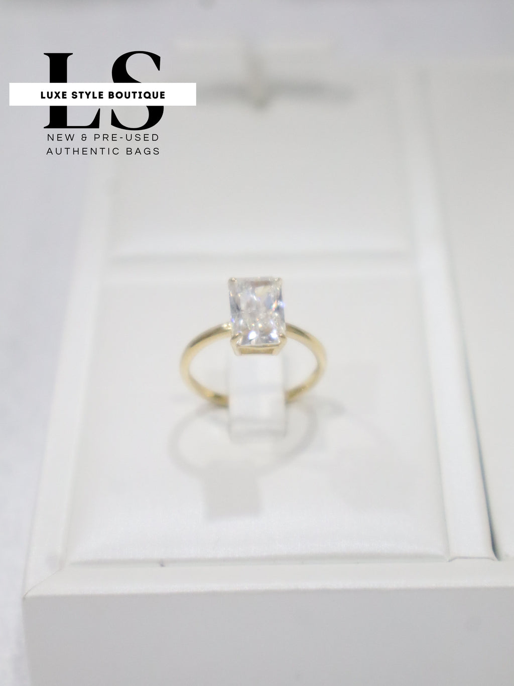 Ring Gold 18K Radiant LAB Diamonds 3CT Size 7