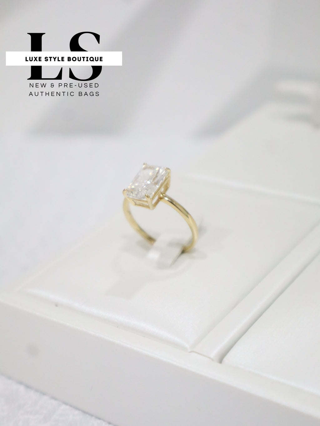 Ring Gold 18K Radiant LAB Diamonds 3CT Size 7