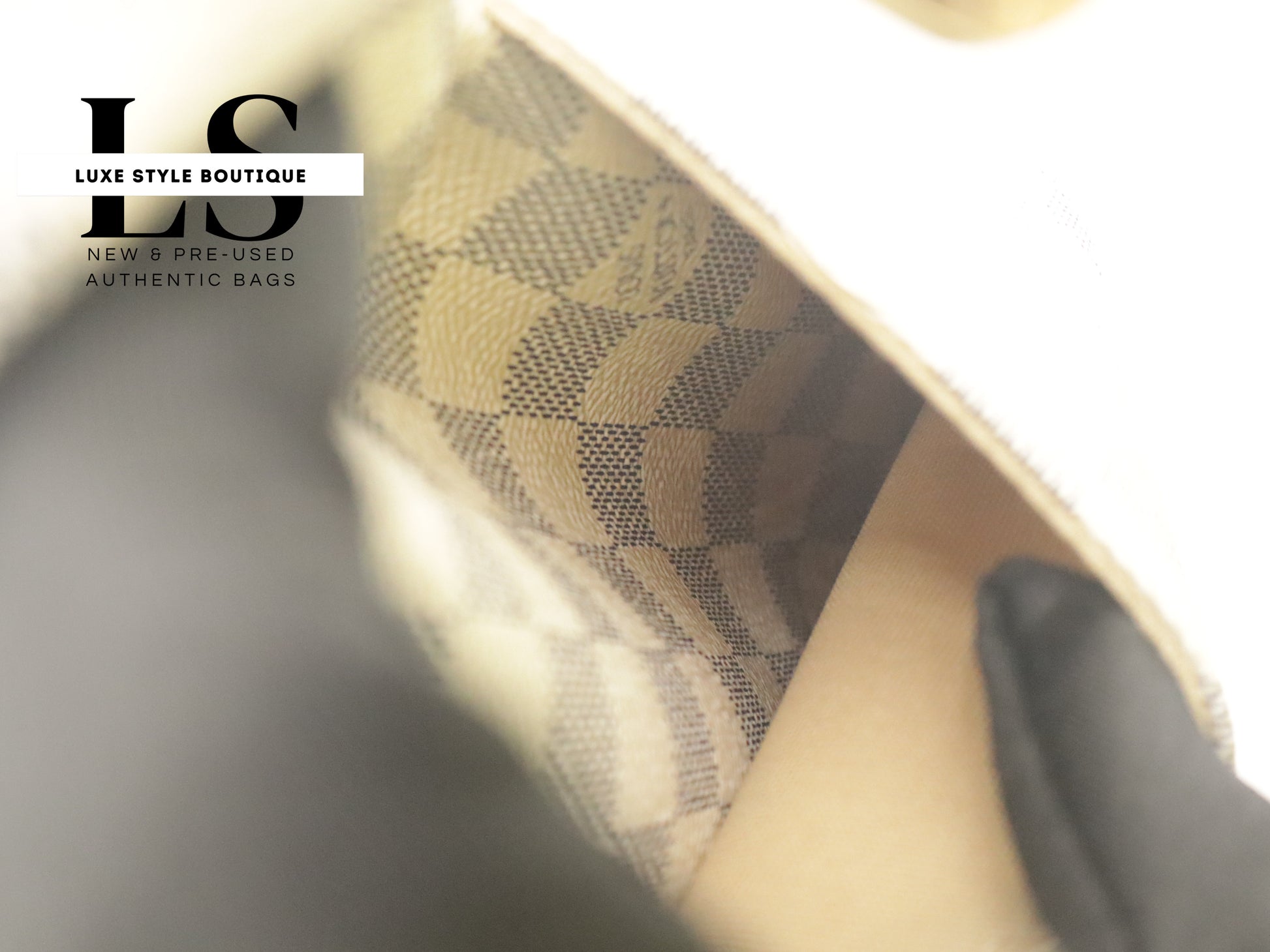 Louis Vuitton Totally MM Azur