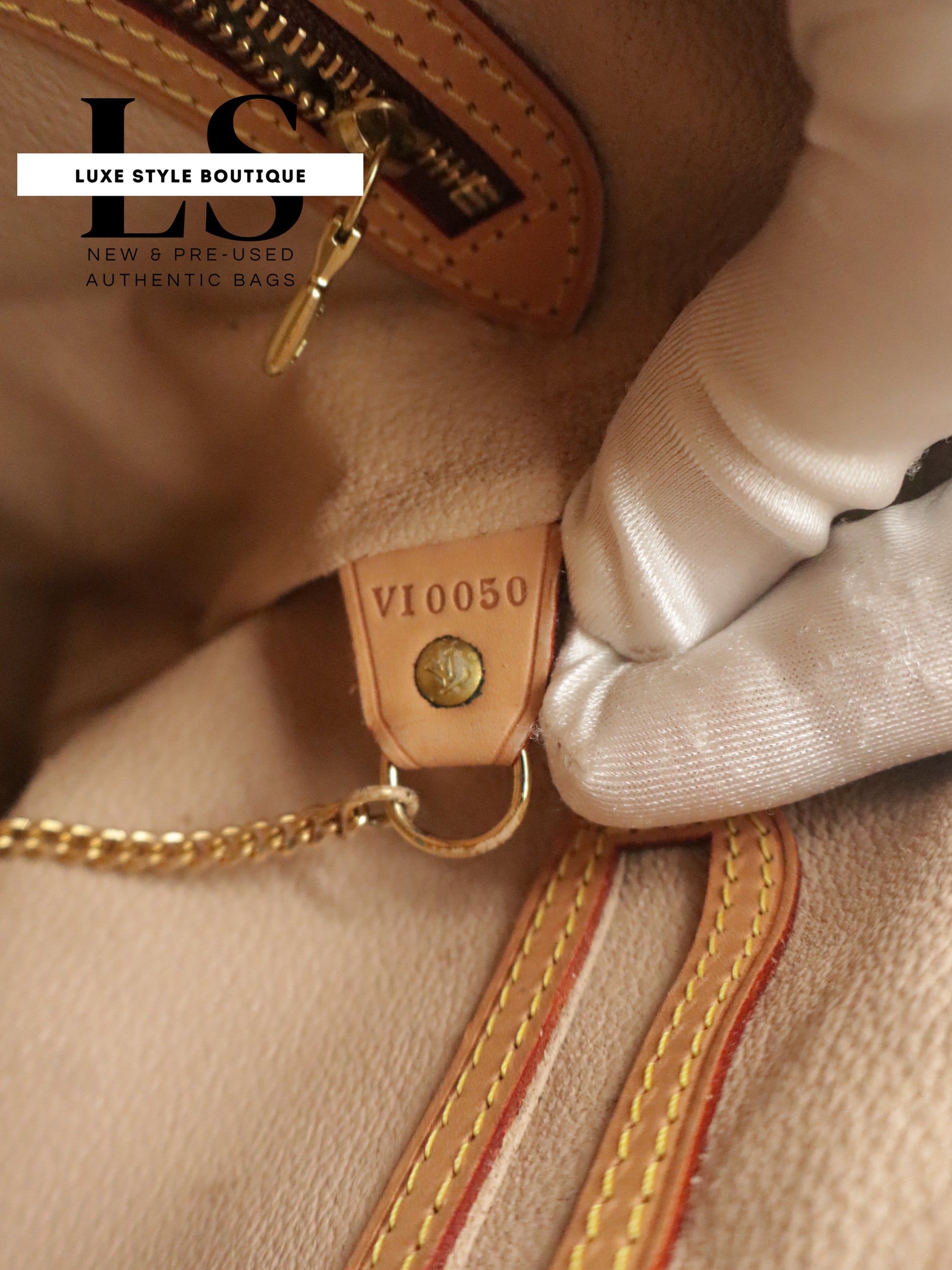 Louis Vuitton Monogram Petit Bucket PM w/Pouch