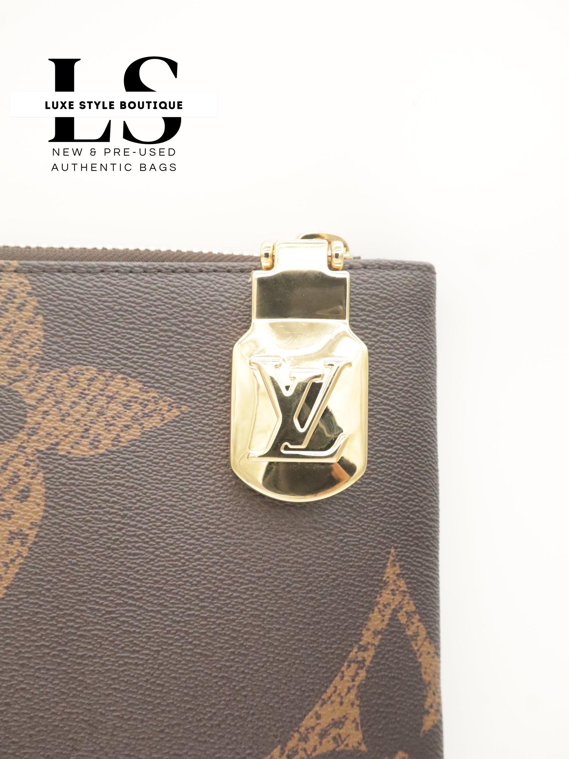 Louis Vuitton Monogram Giant Pochette Cles XL