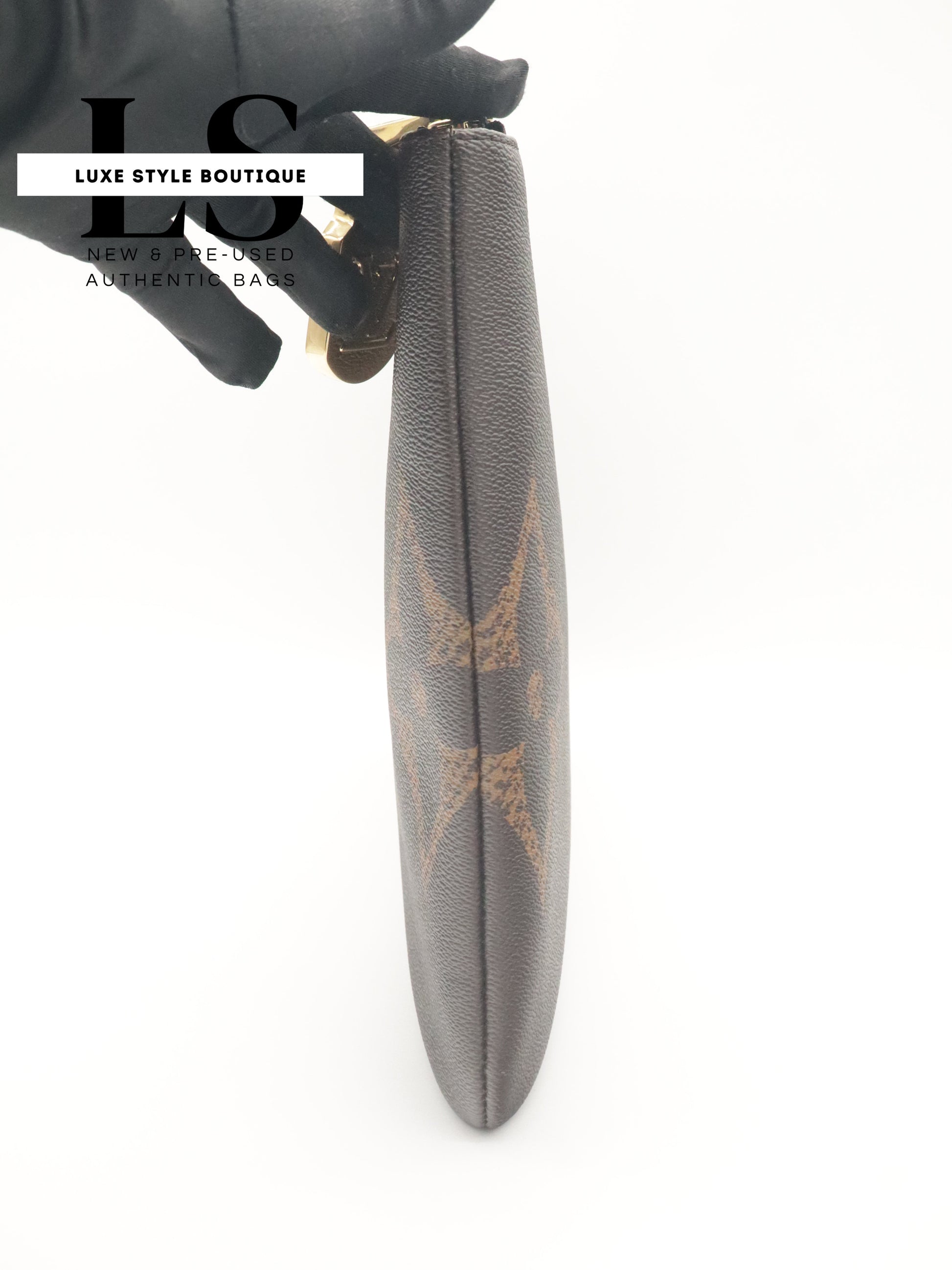 Louis Vuitton Monogram Giant Pochette Cles XL
