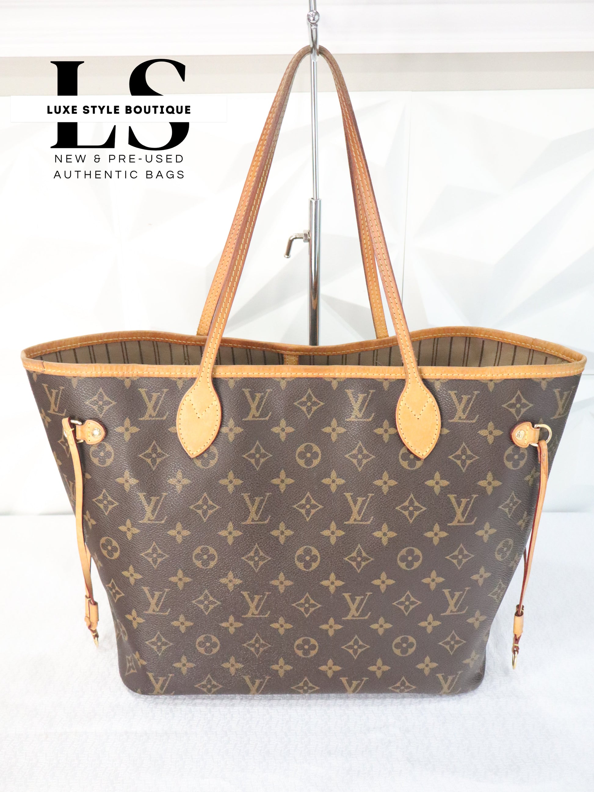 Louis Vuitton Neverfull Monogram Beige
