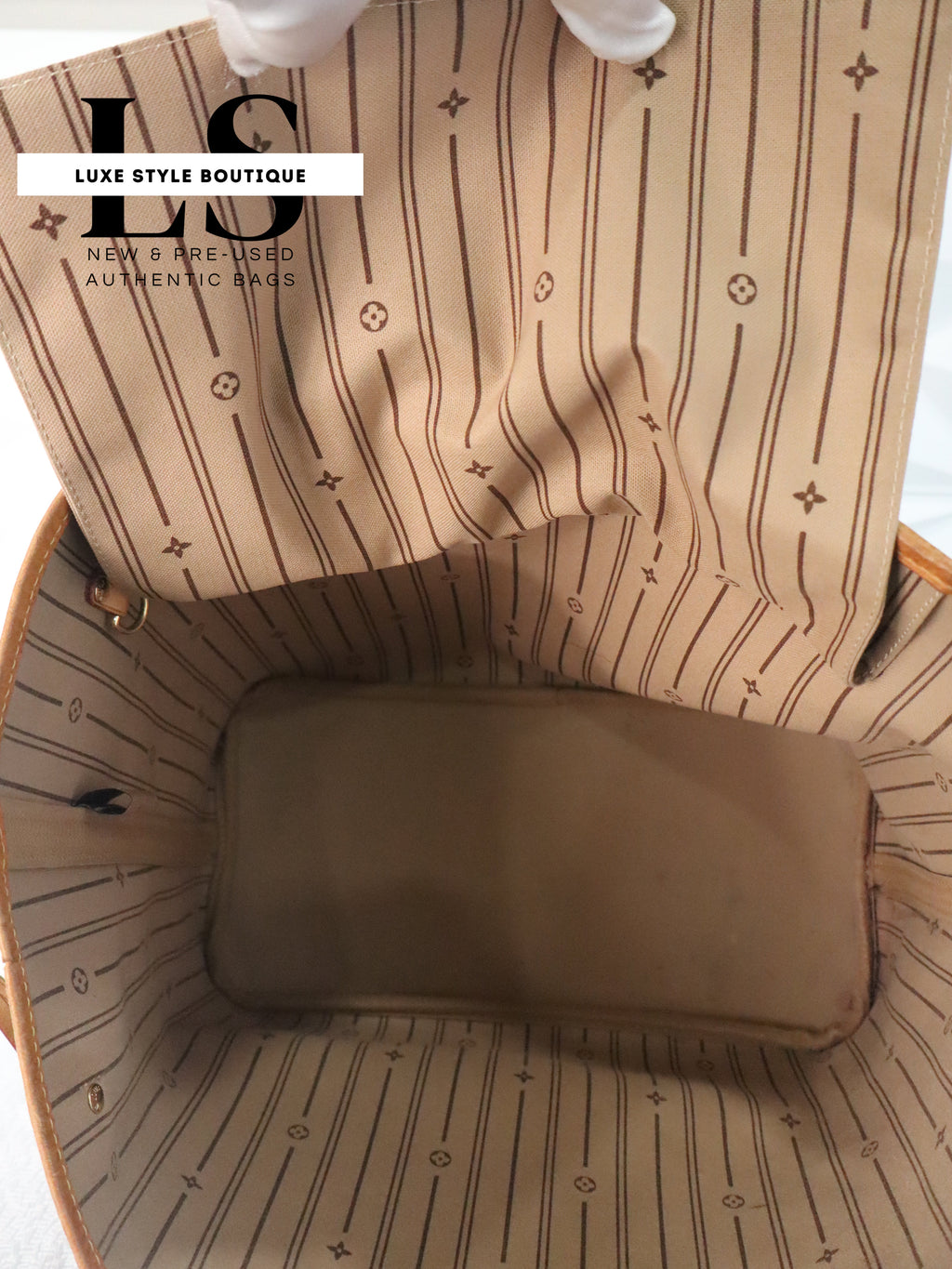 Louis Vuitton Neverfull Monogram Beige