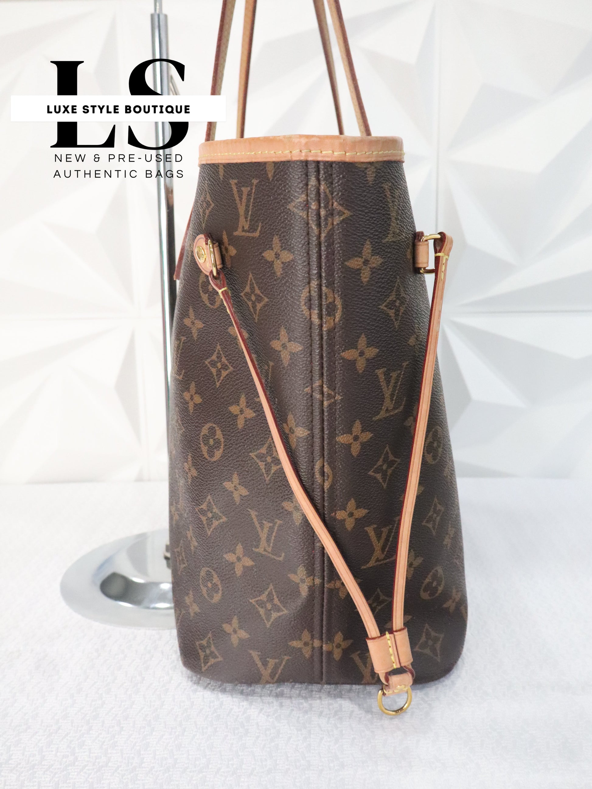Louis Vuitton Neverfull Monogram Red