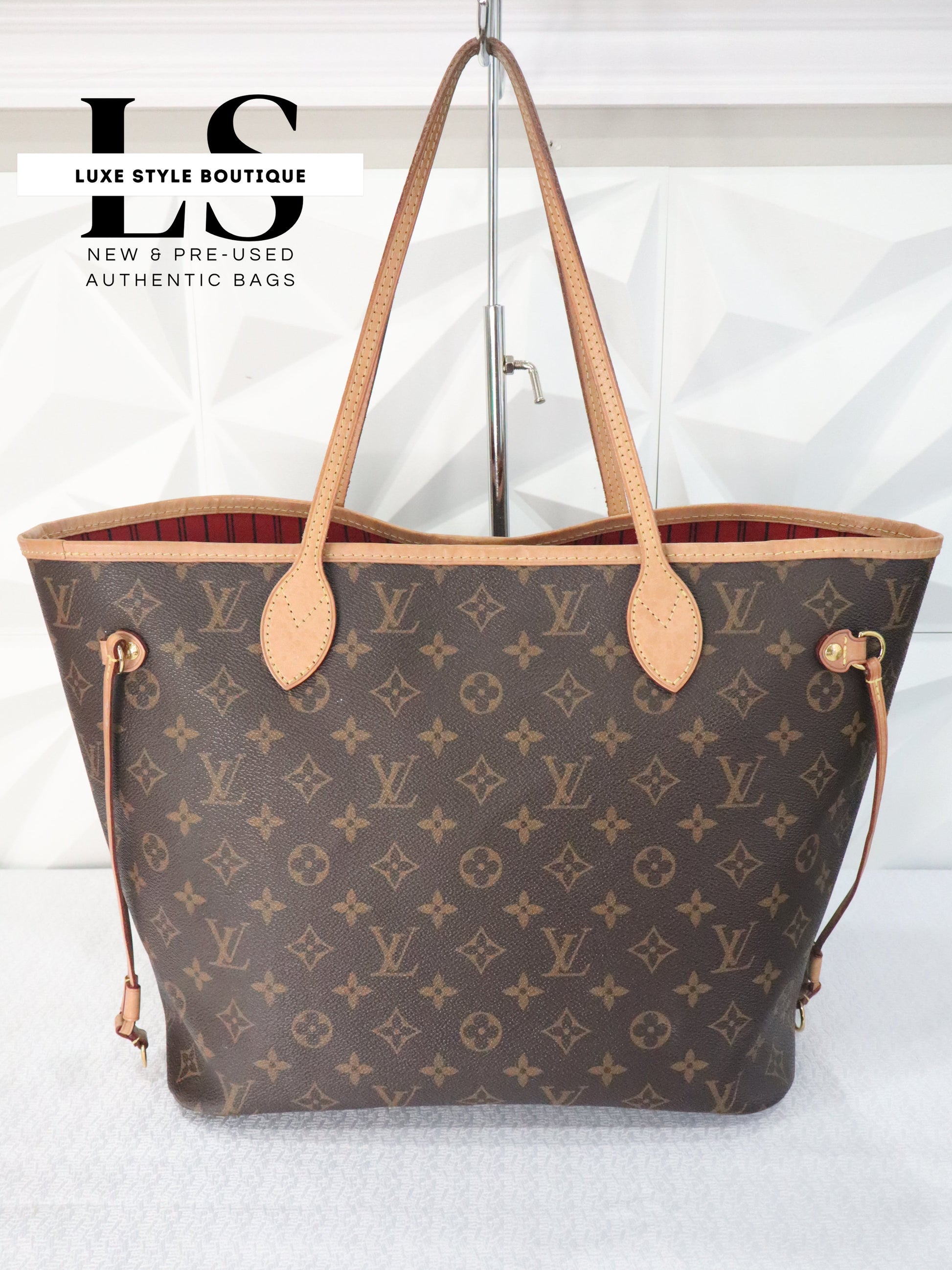 Louis Vuitton Neverfull Monogram Red