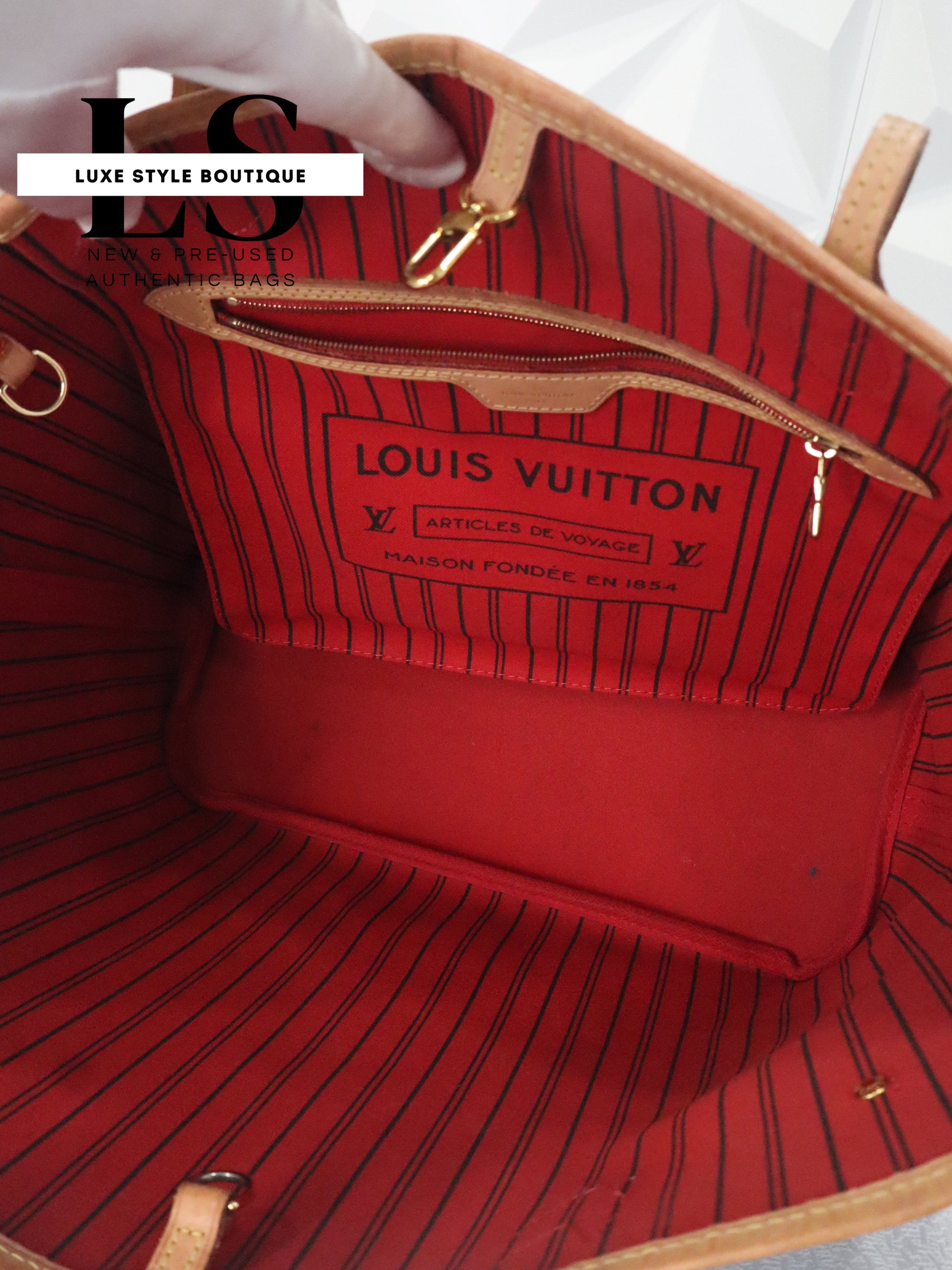 Louis Vuitton Neverfull Monogram Red