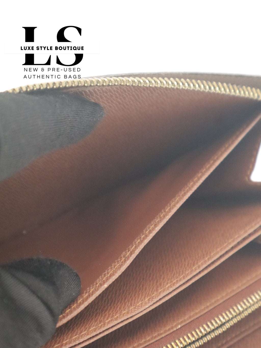 Louis Vuitton Rose Zippy Wallet Monogram