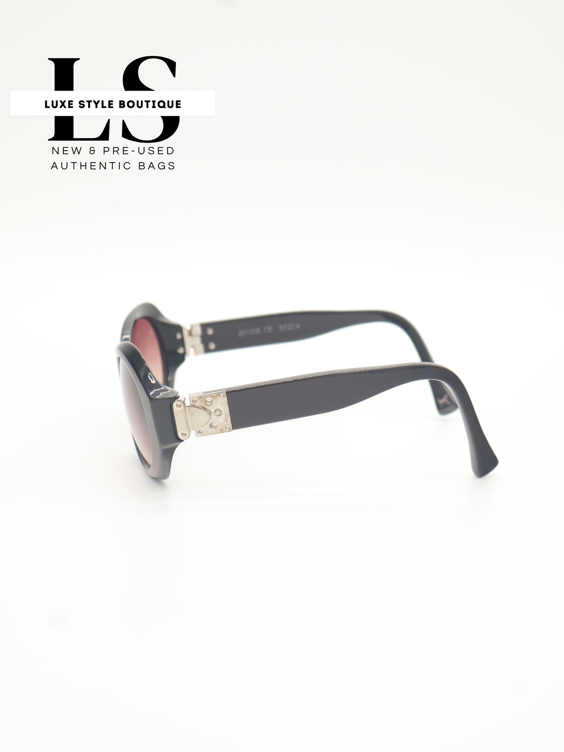 Louis Vuitton Black/Pink Oval Sunglasses Z0109E 57*14