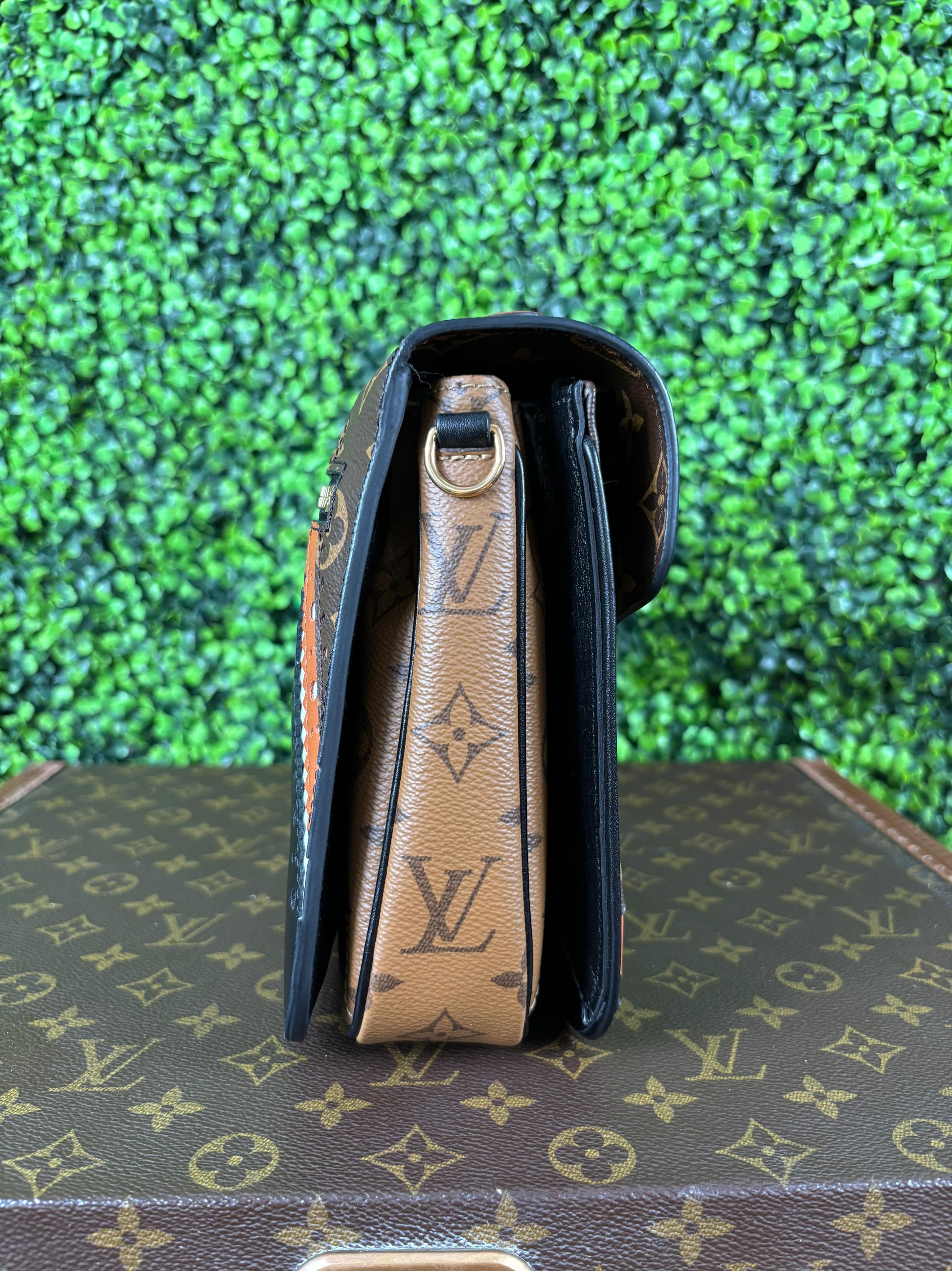 Louis Vuitton Monogram Pochette Metis MM