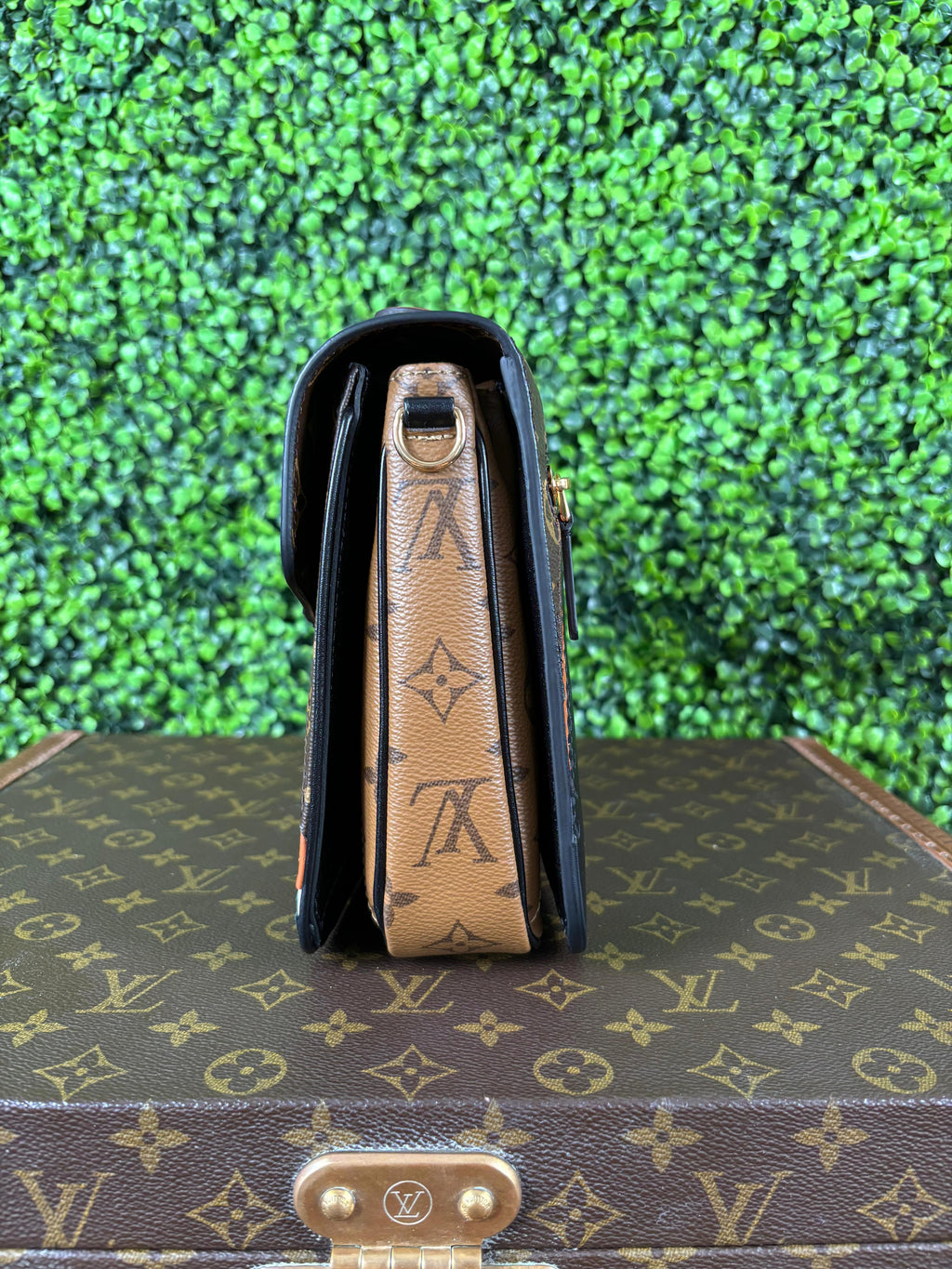 Louis Vuitton Monogram Pochette Metis MM