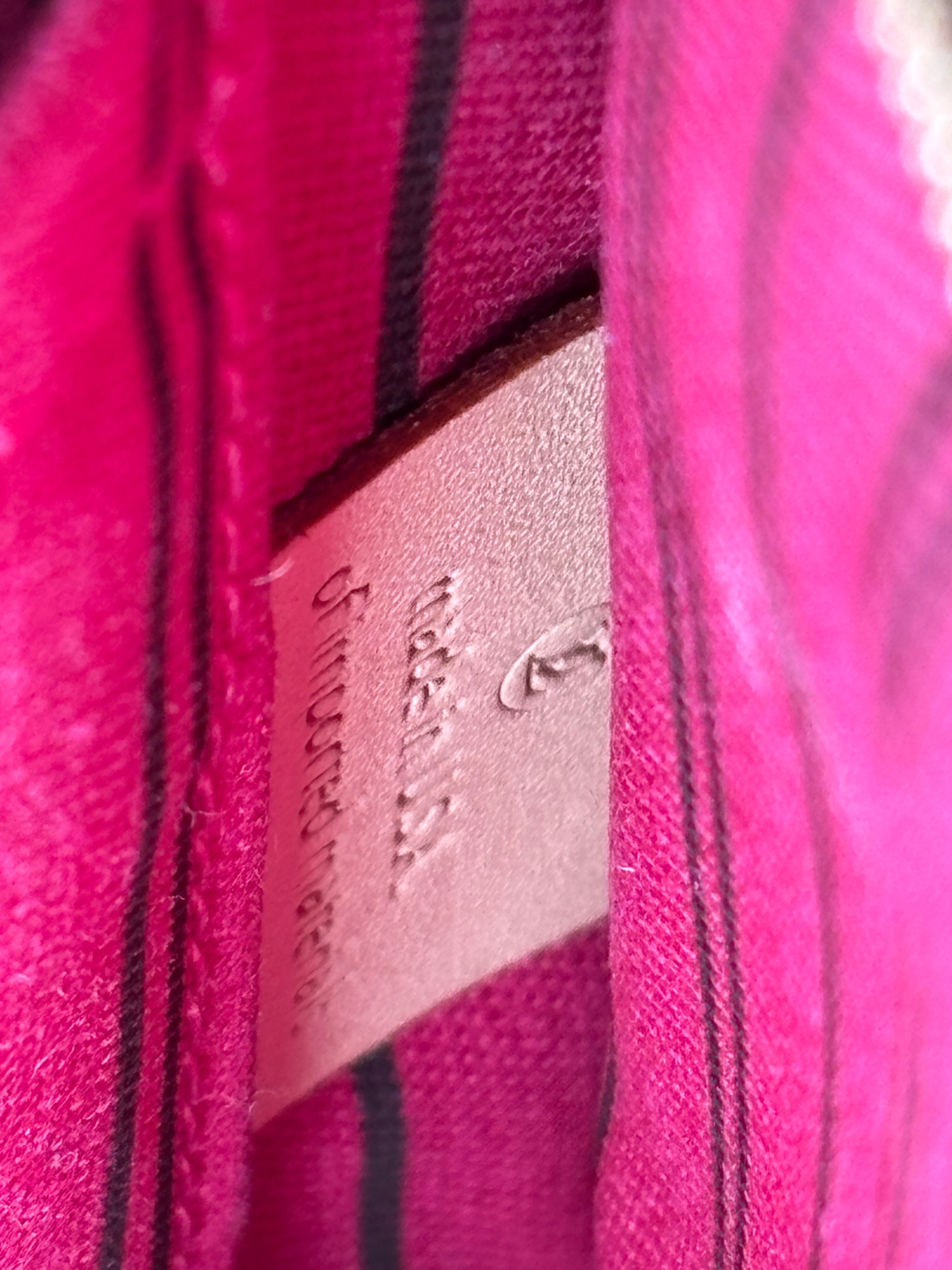 Louis Vuitton Neverfull GM Pouch