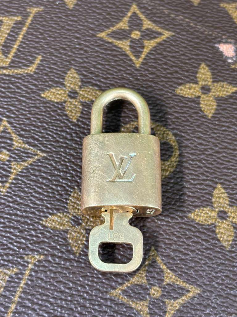 Louis Vuitton Pre-Used Padlock & Key