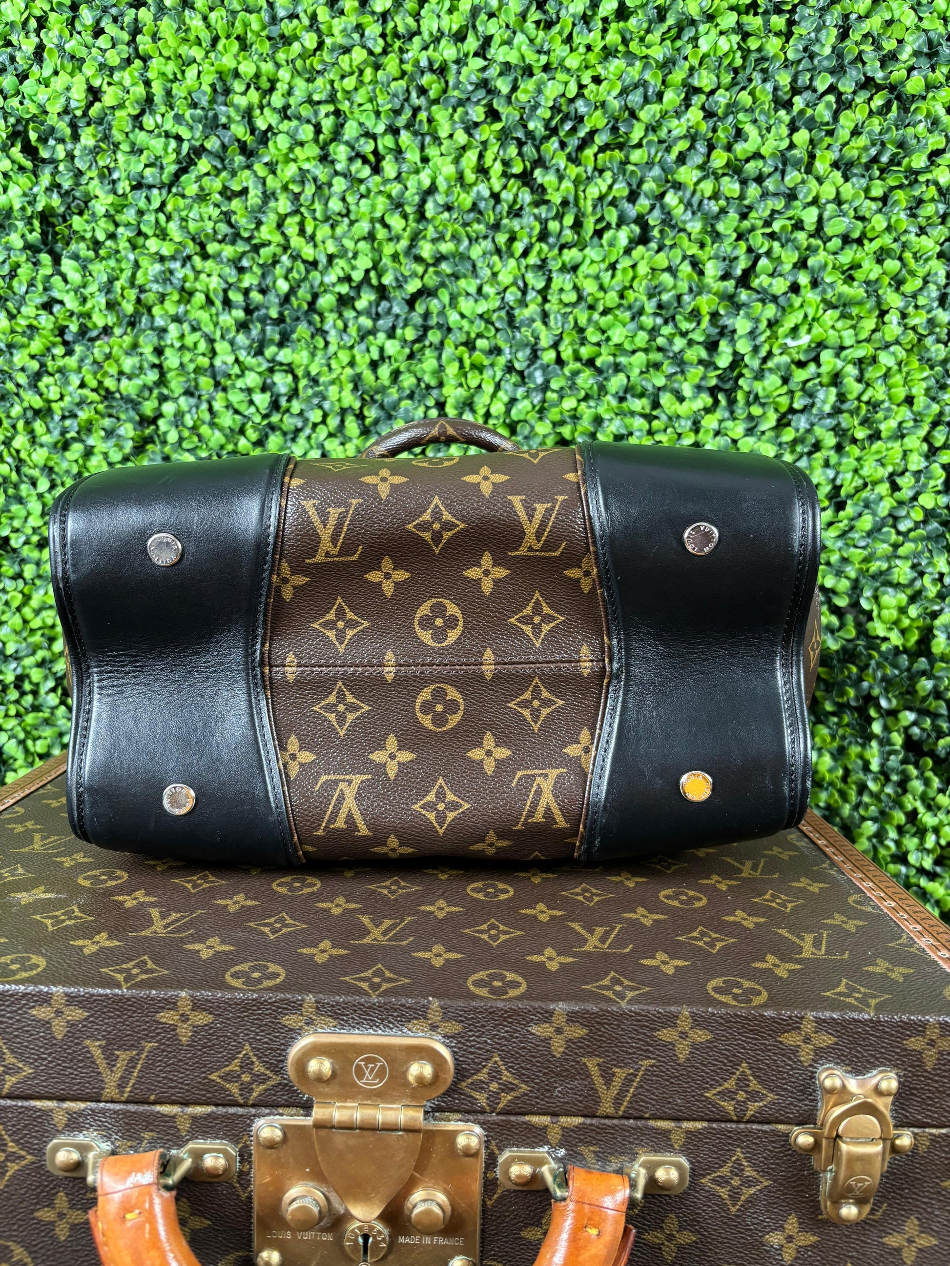 Louis Vuitton Shine Canvas Doc Monogram