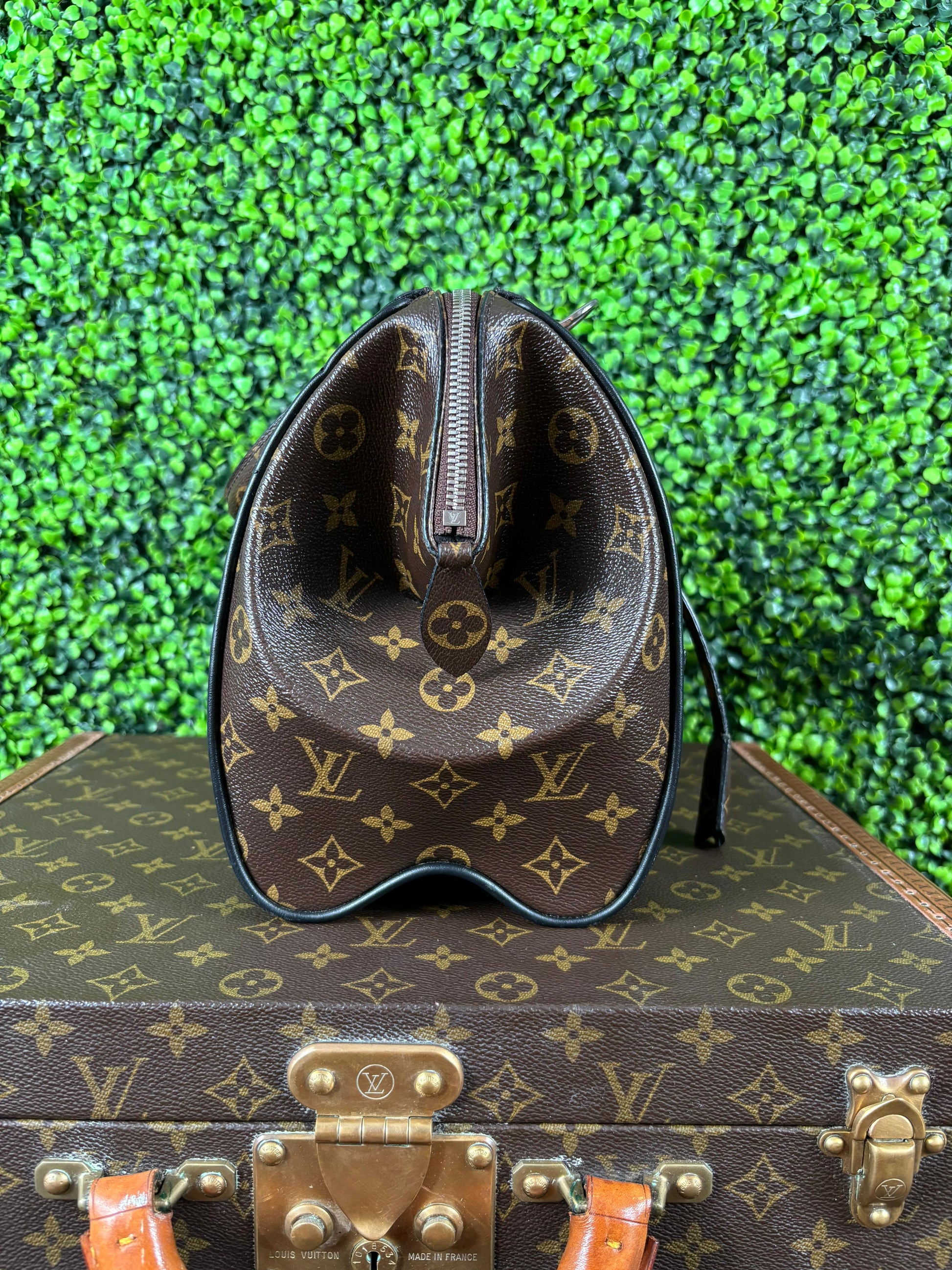 Louis Vuitton Shine Canvas Doc Monogram