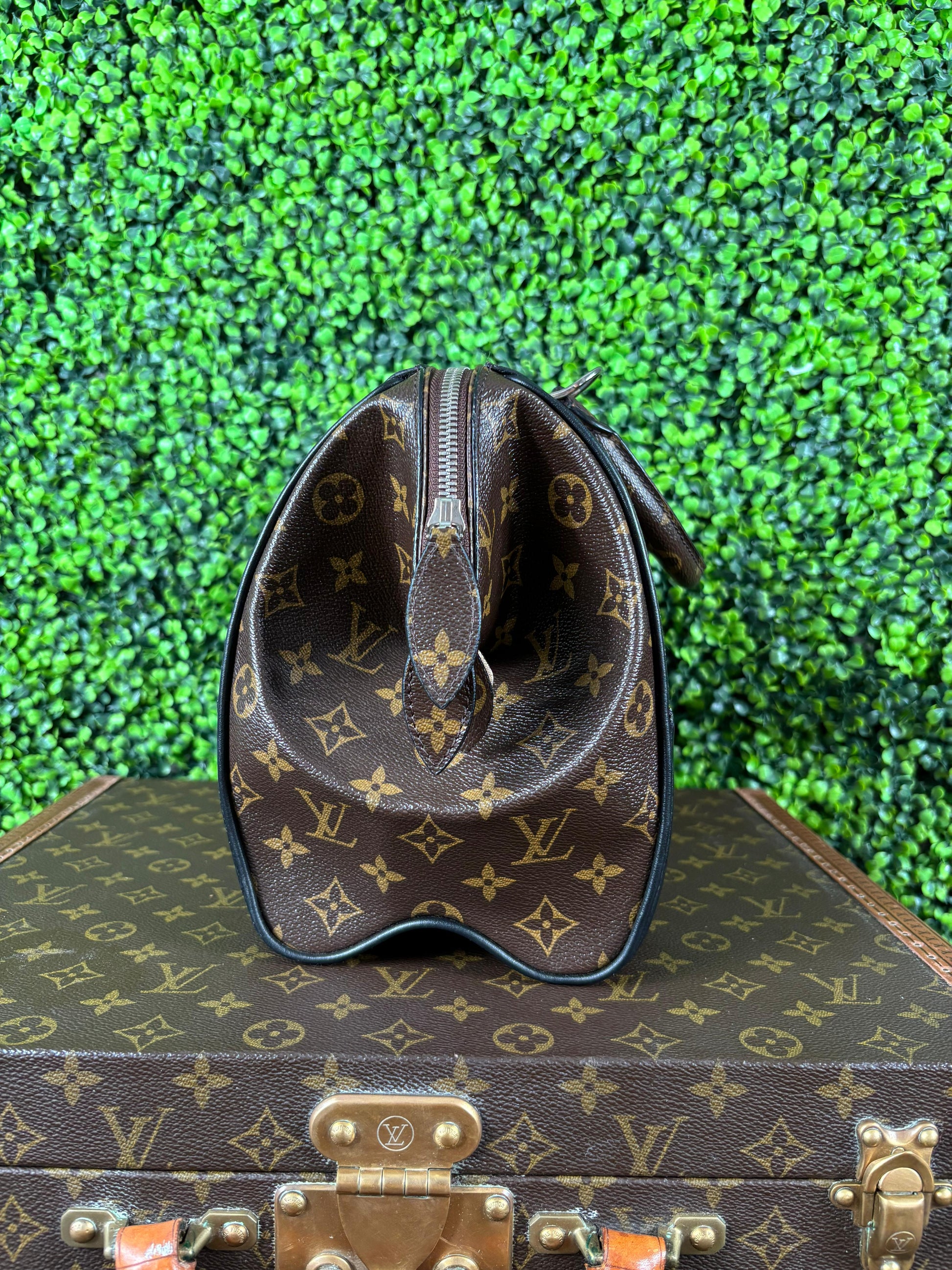 Louis Vuitton Shine Canvas Doc Monogram