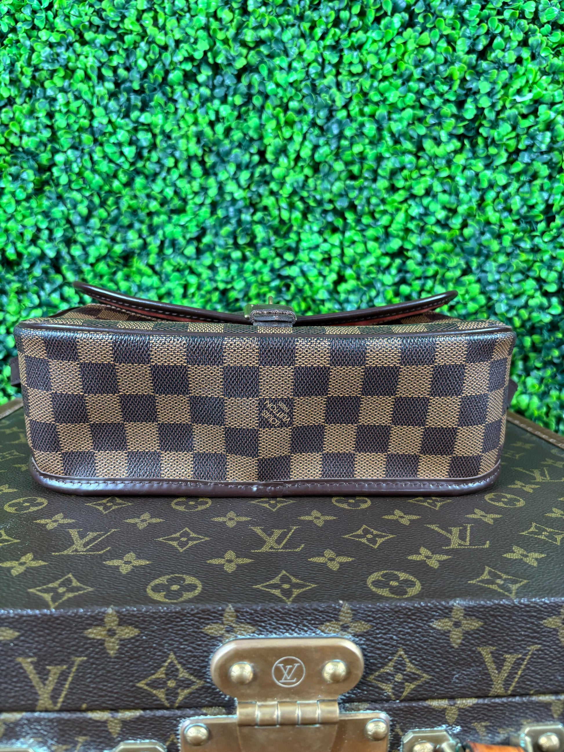 Louis Vuitton Sologne Damier Ebene