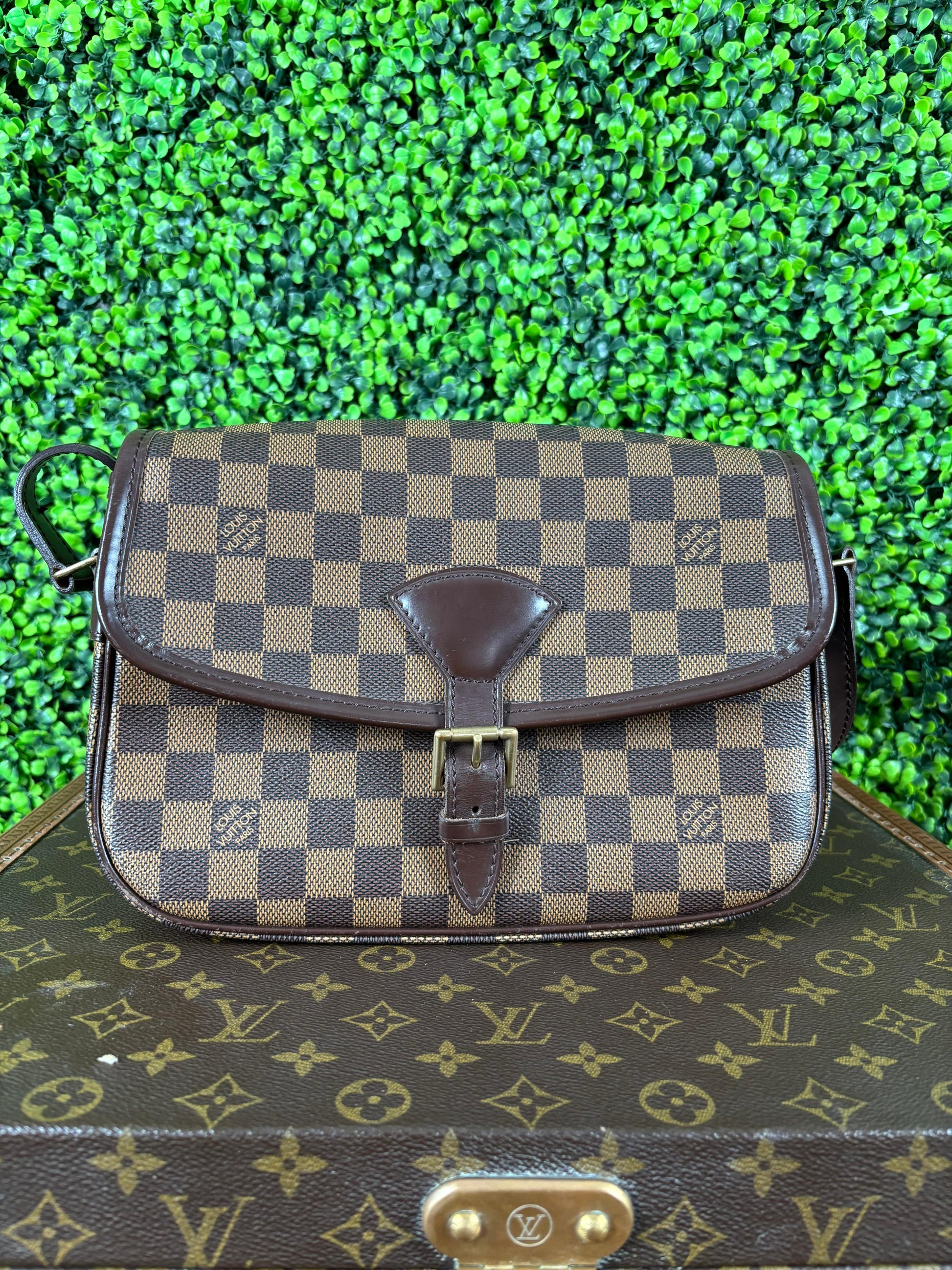 Louis Vuitton Sologne Damier Ebene