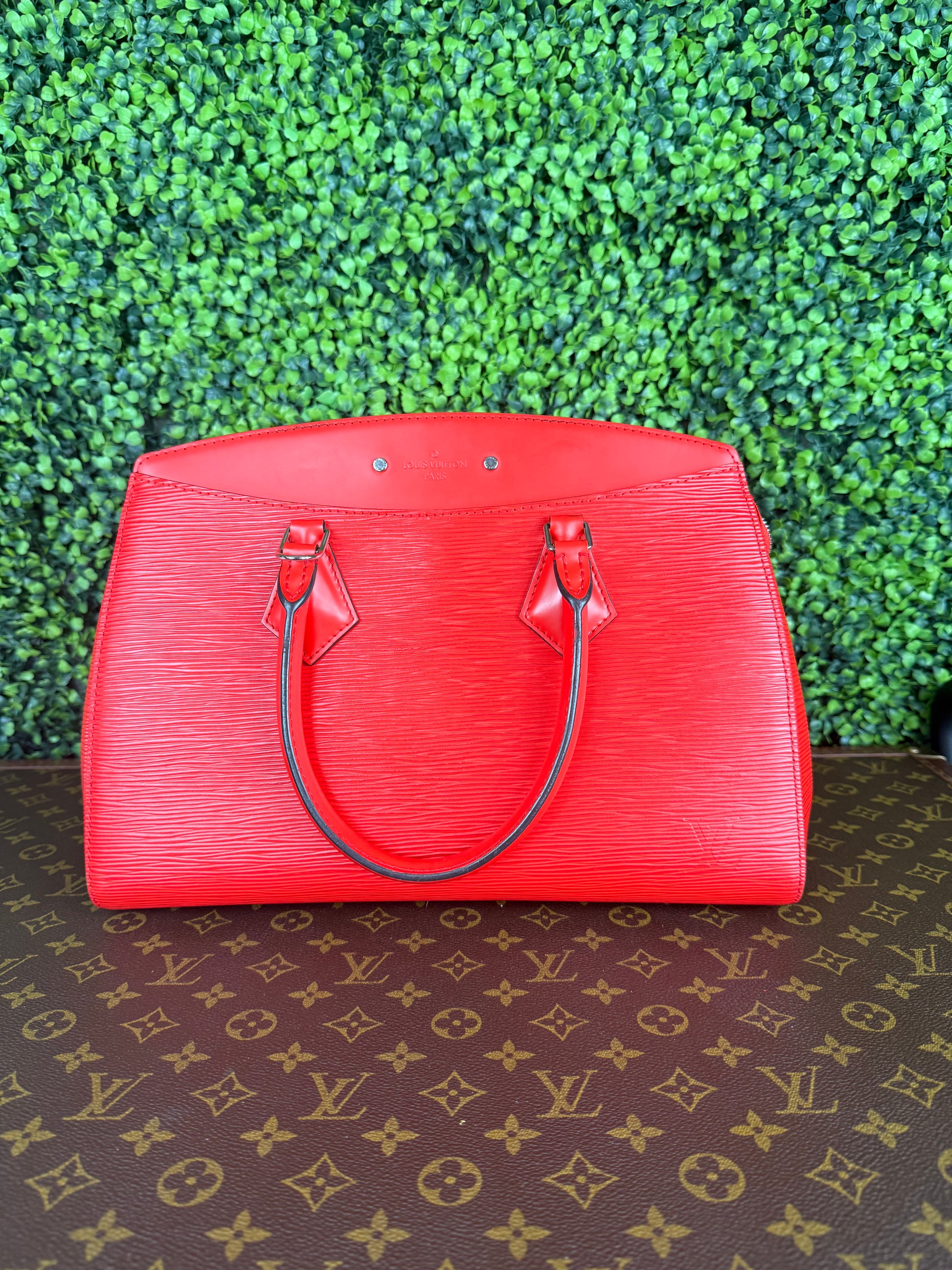 Louis Vuitton Soufflot NM Epi Leather