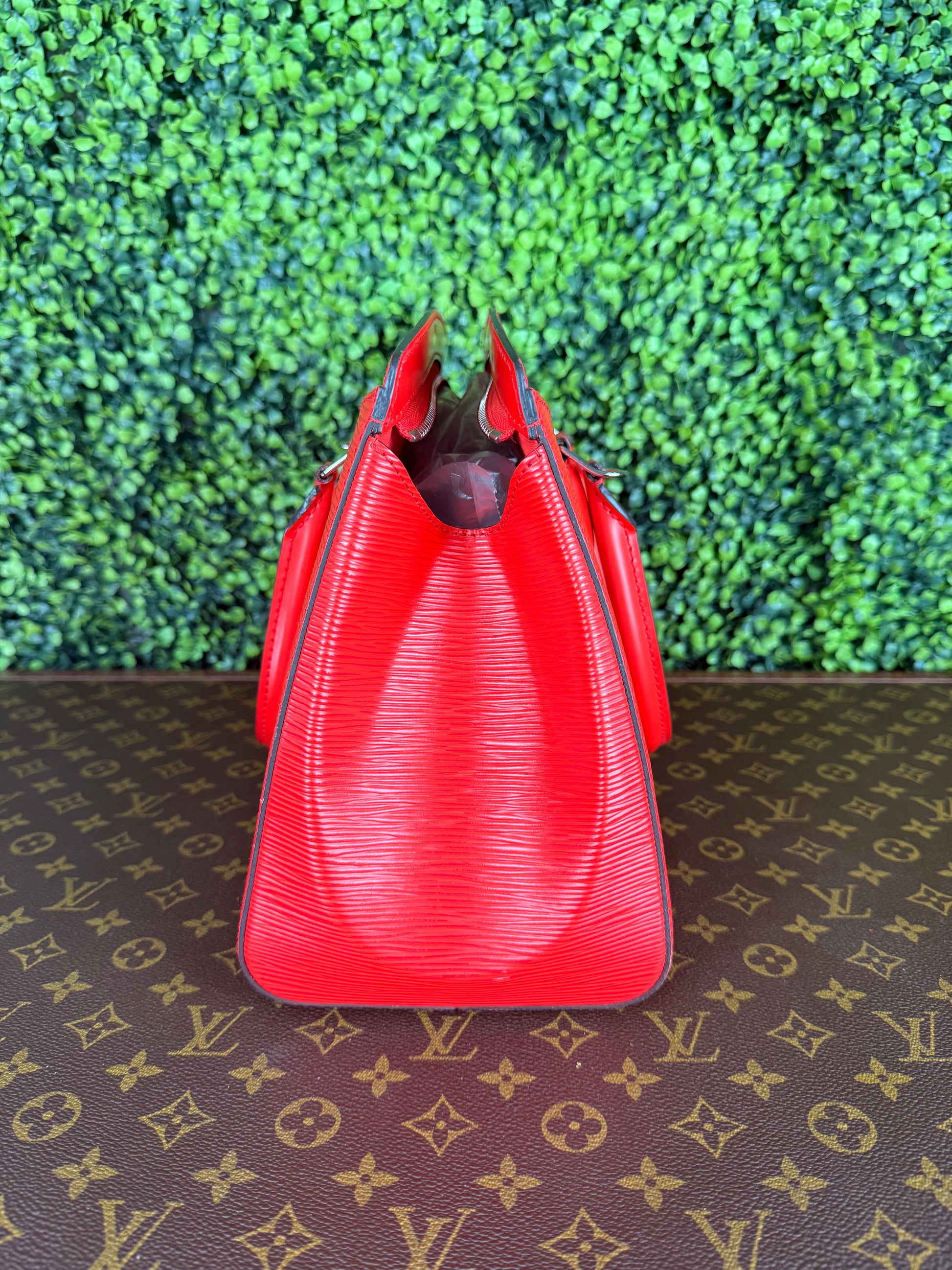 Louis Vuitton Soufflot NM Epi Leather