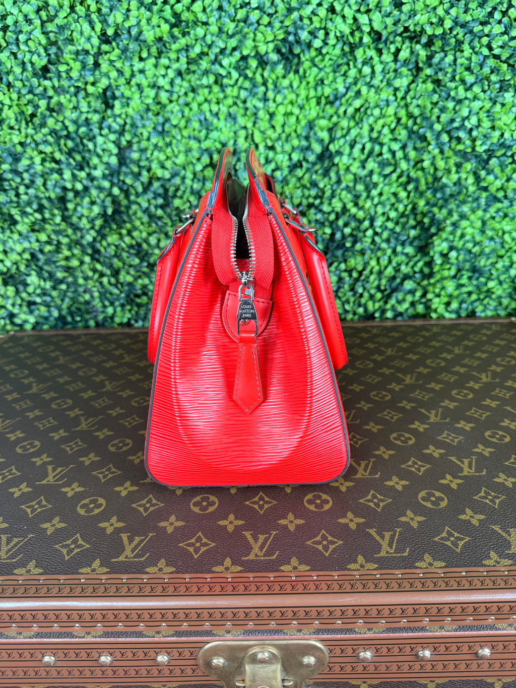 Louis Vuitton Soufflot NM Epi Leather