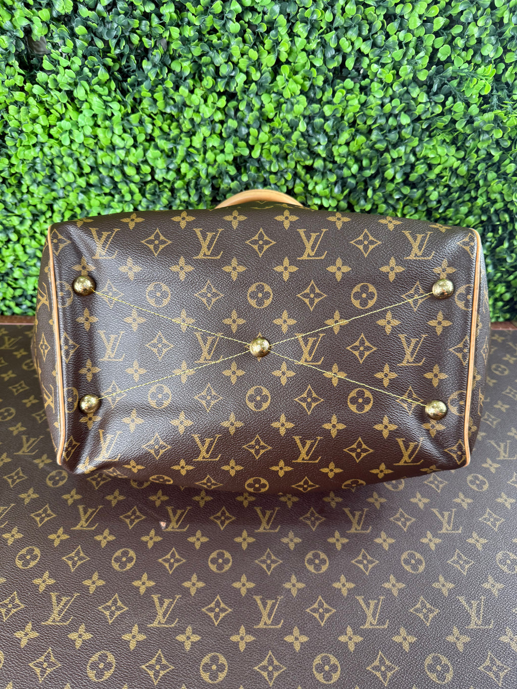 Louis Vuitton Tivoli GM Monogram