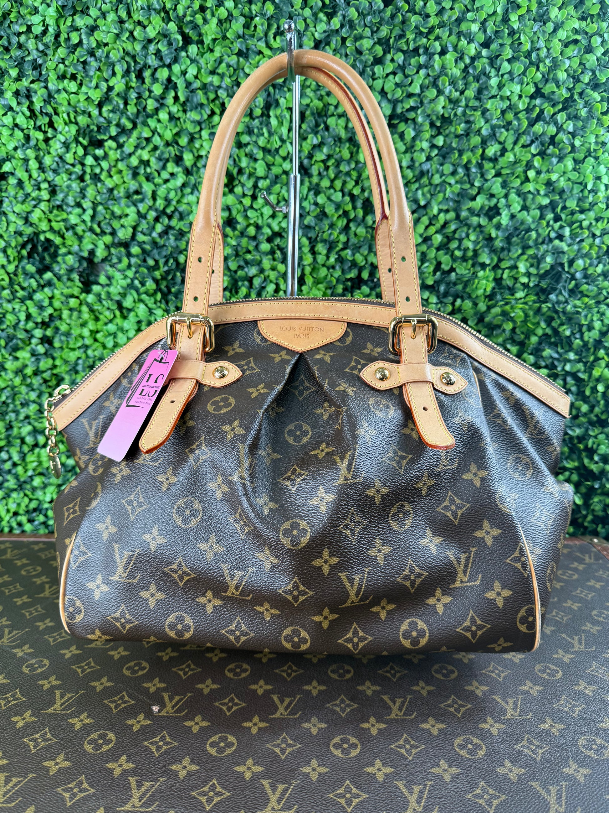 Louis Vuitton Tivoli GM Monogram