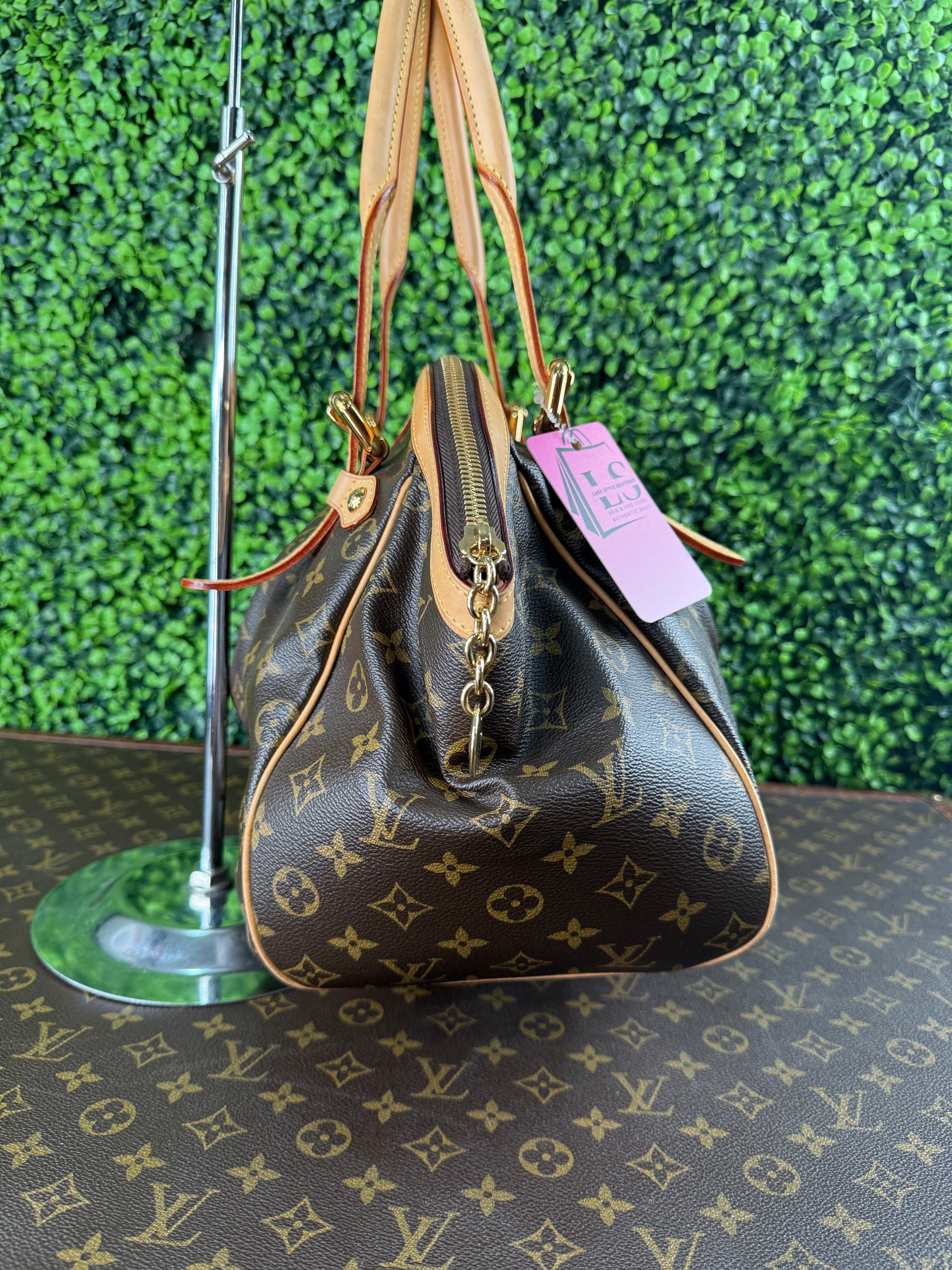 Louis Vuitton Tivoli GM Monogram