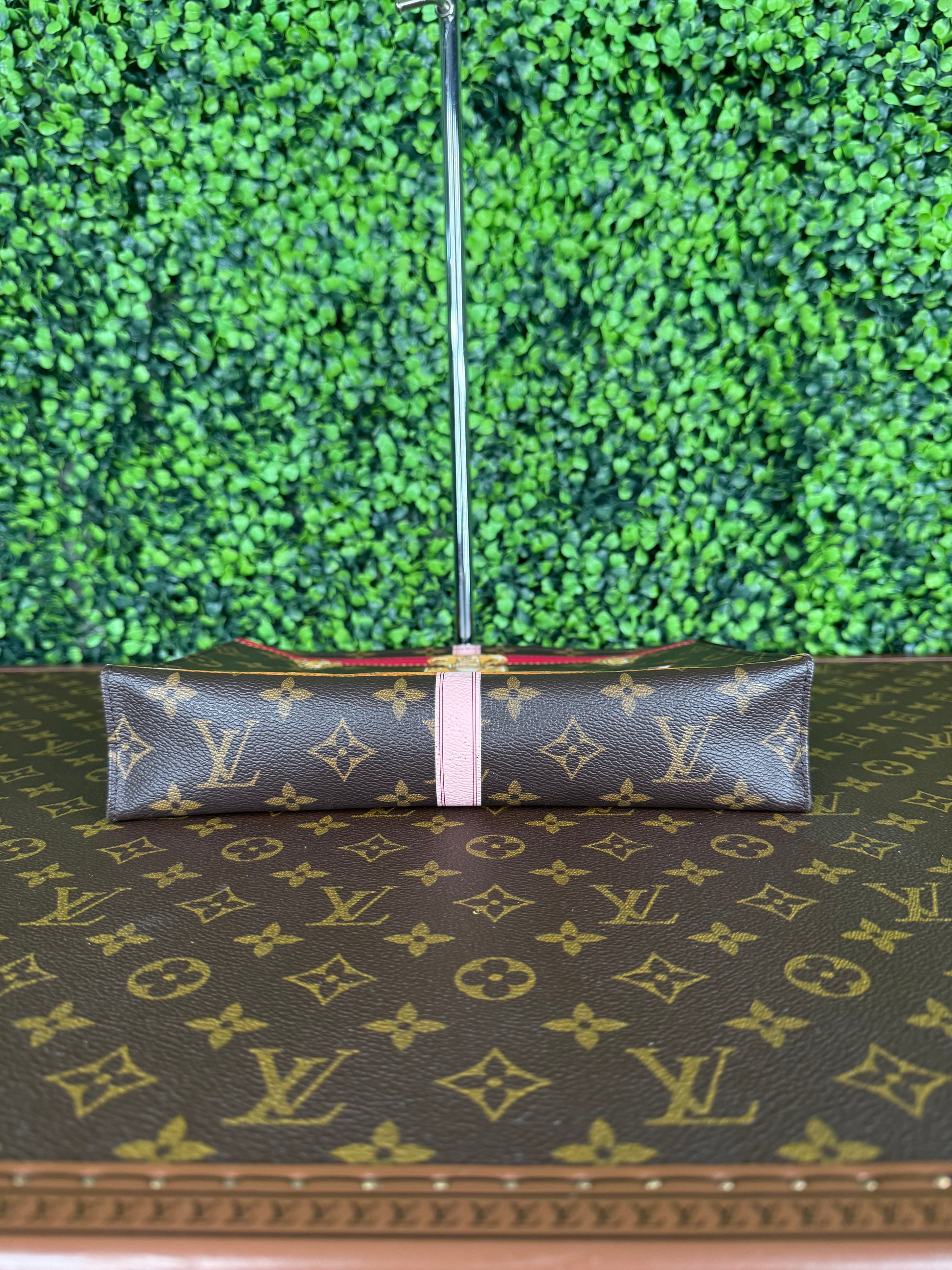 Louis Vuitton Toiletry 26 Summer Trunk
