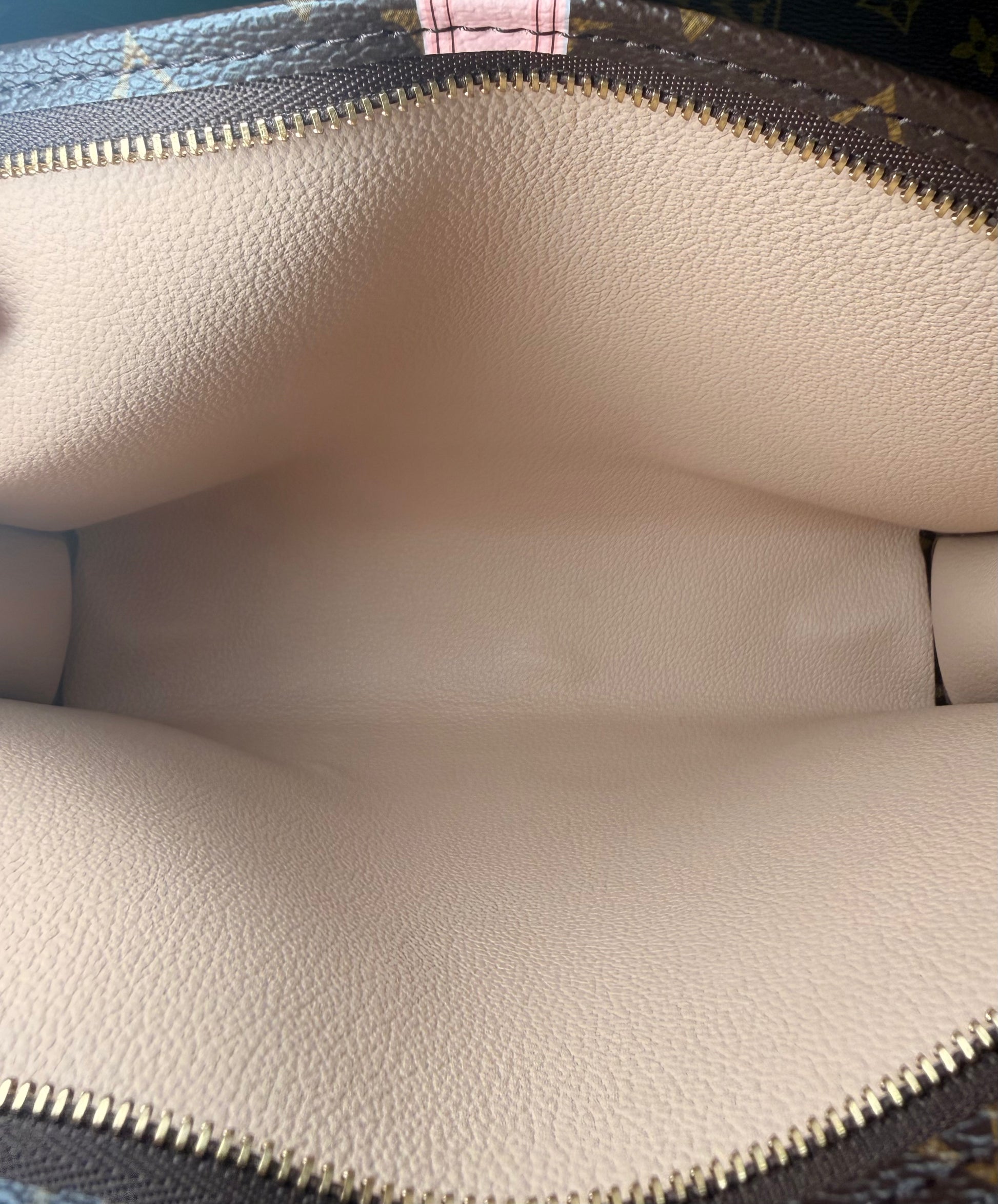 Louis Vuitton Toiletry 26 Summer Trunk