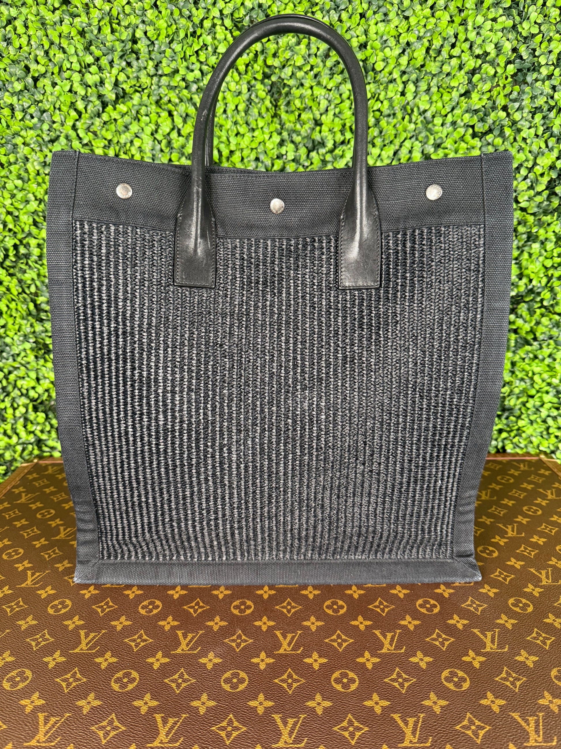 Yves Saint Laurent Tote